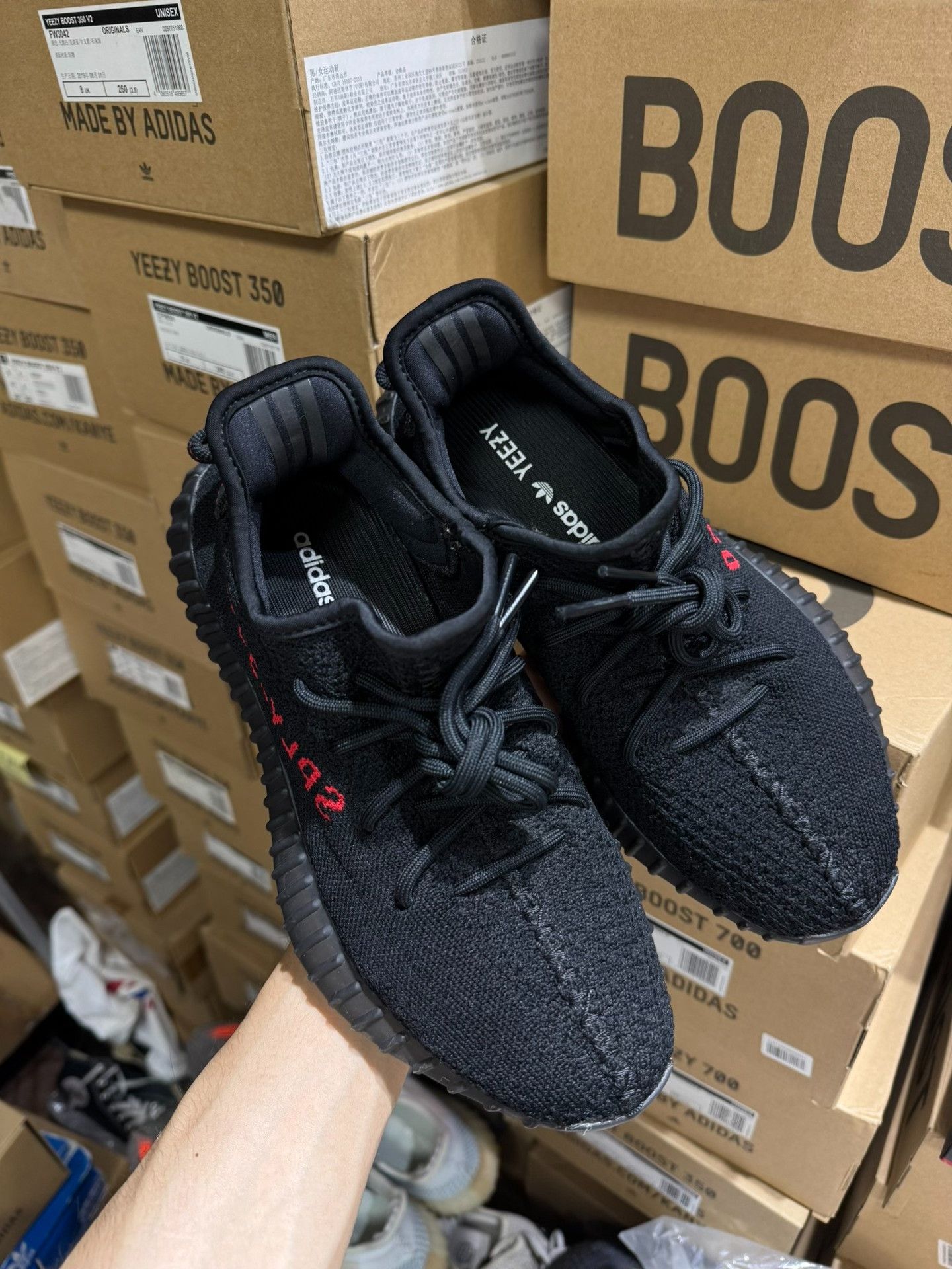 Adidas Adidas YEEZY350 Black Lowtop Sneakers 40 Men Size US 7.5 / EU 40-41 - 2 Thumbnail