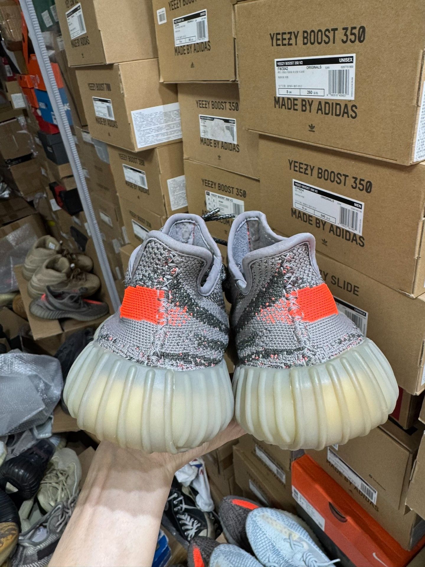 Adidas Adidas YEEZY350 Gray Lowtop Sneakers 37 Men Size US 5 / EU 37 - 4 Thumbnail