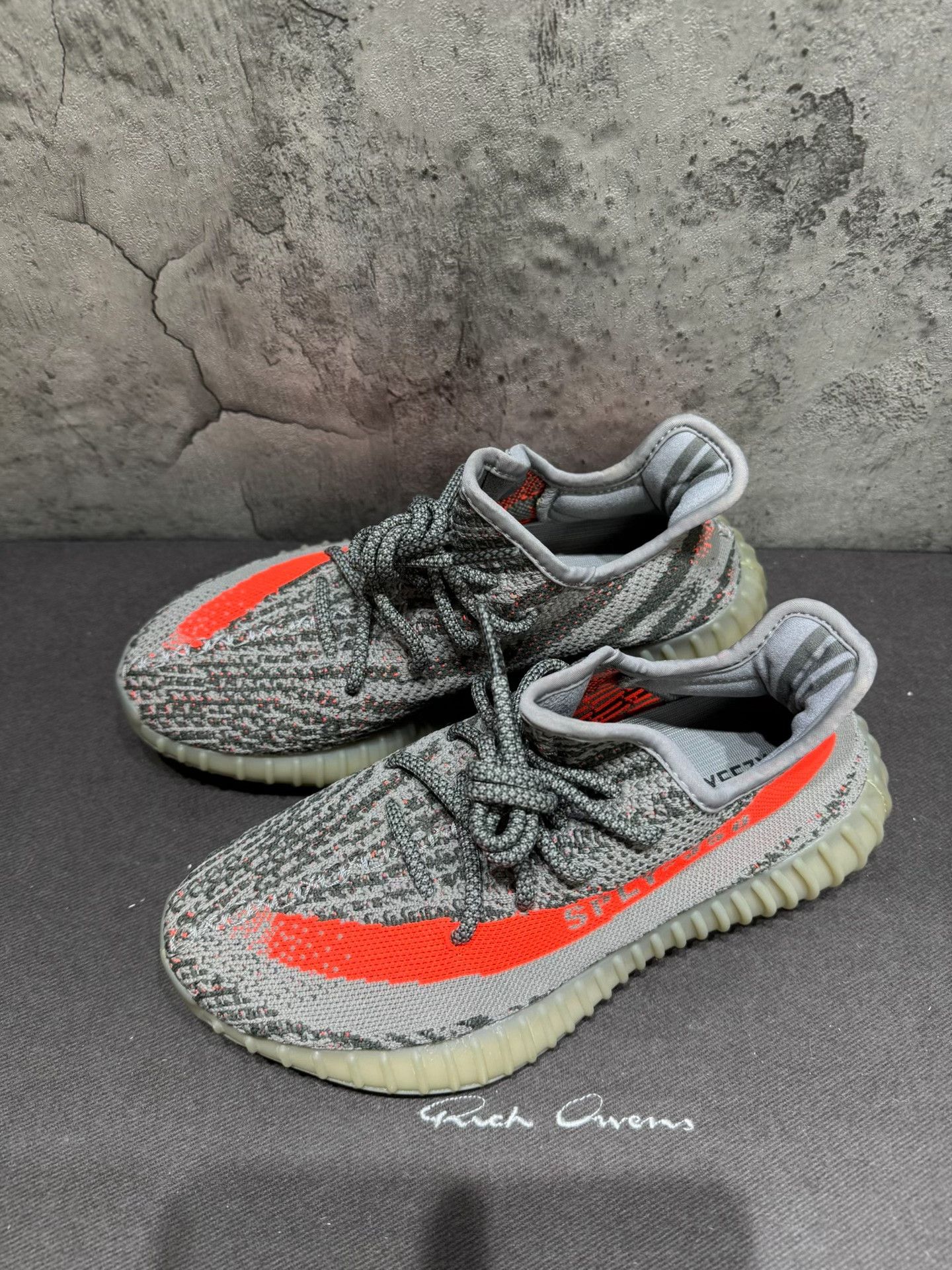 Adidas Adidas YEEZY350 Gray Lowtop Sneakers 37 Men Size US 5 / EU 37 - 2 Thumbnail