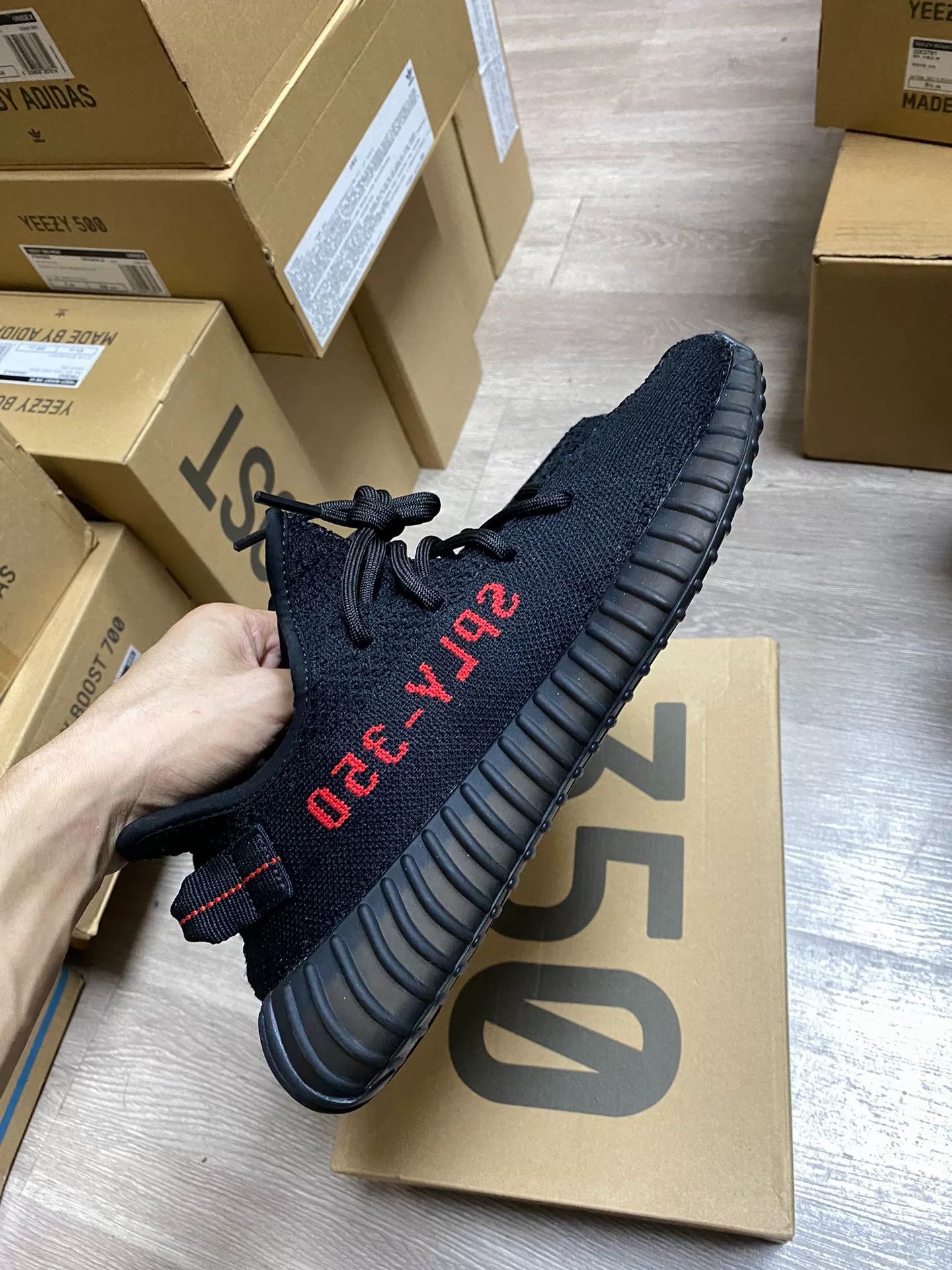 Adidas Adidas YEEZY350 Black Lowtop Sneakers 42 Men Size US 9 / EU 42 - 4 Thumbnail
