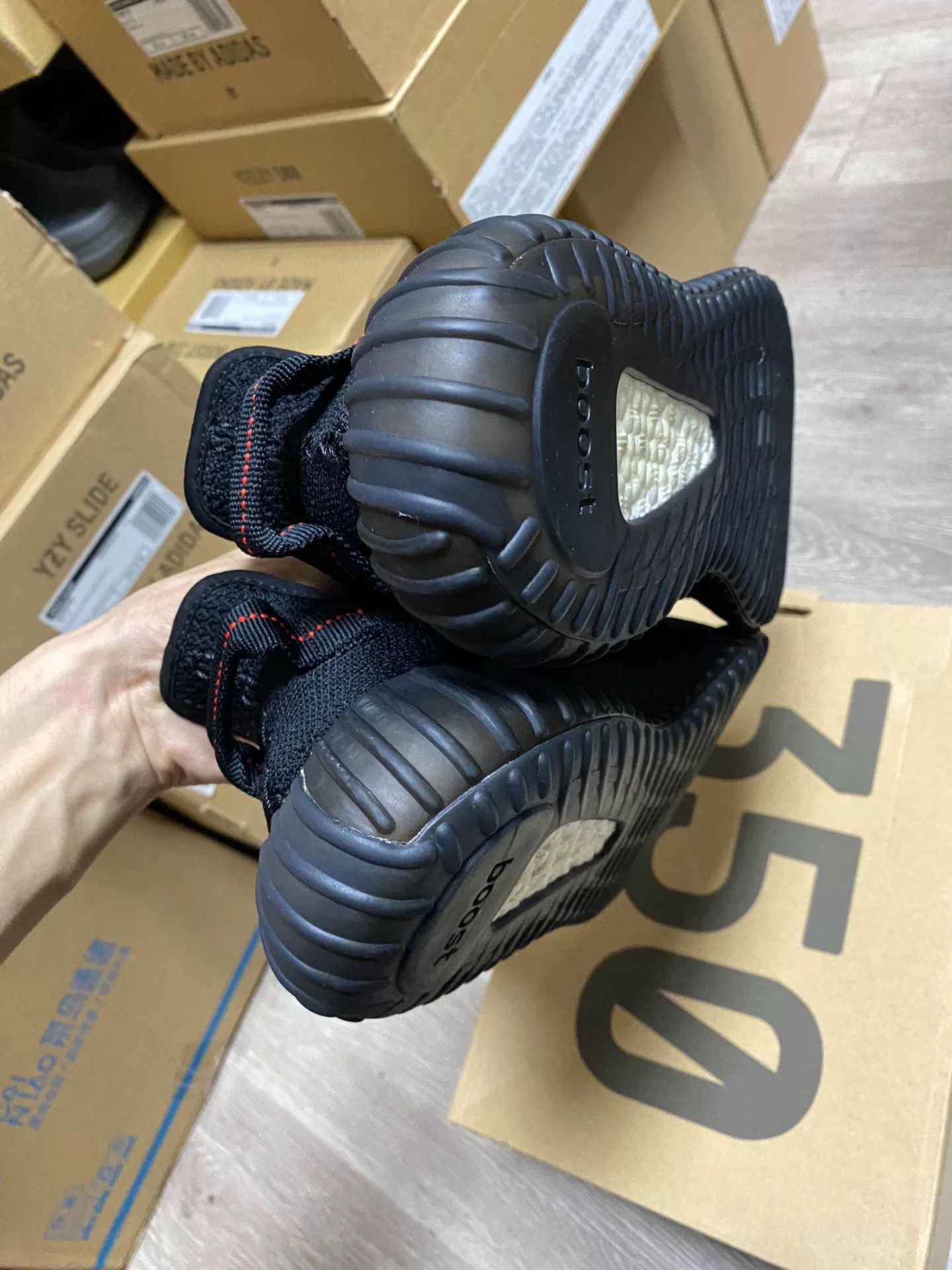 Adidas Adidas YEEZY350 Black Lowtop Sneakers 42 Men Size US 9 / EU 42 - 6 Thumbnail