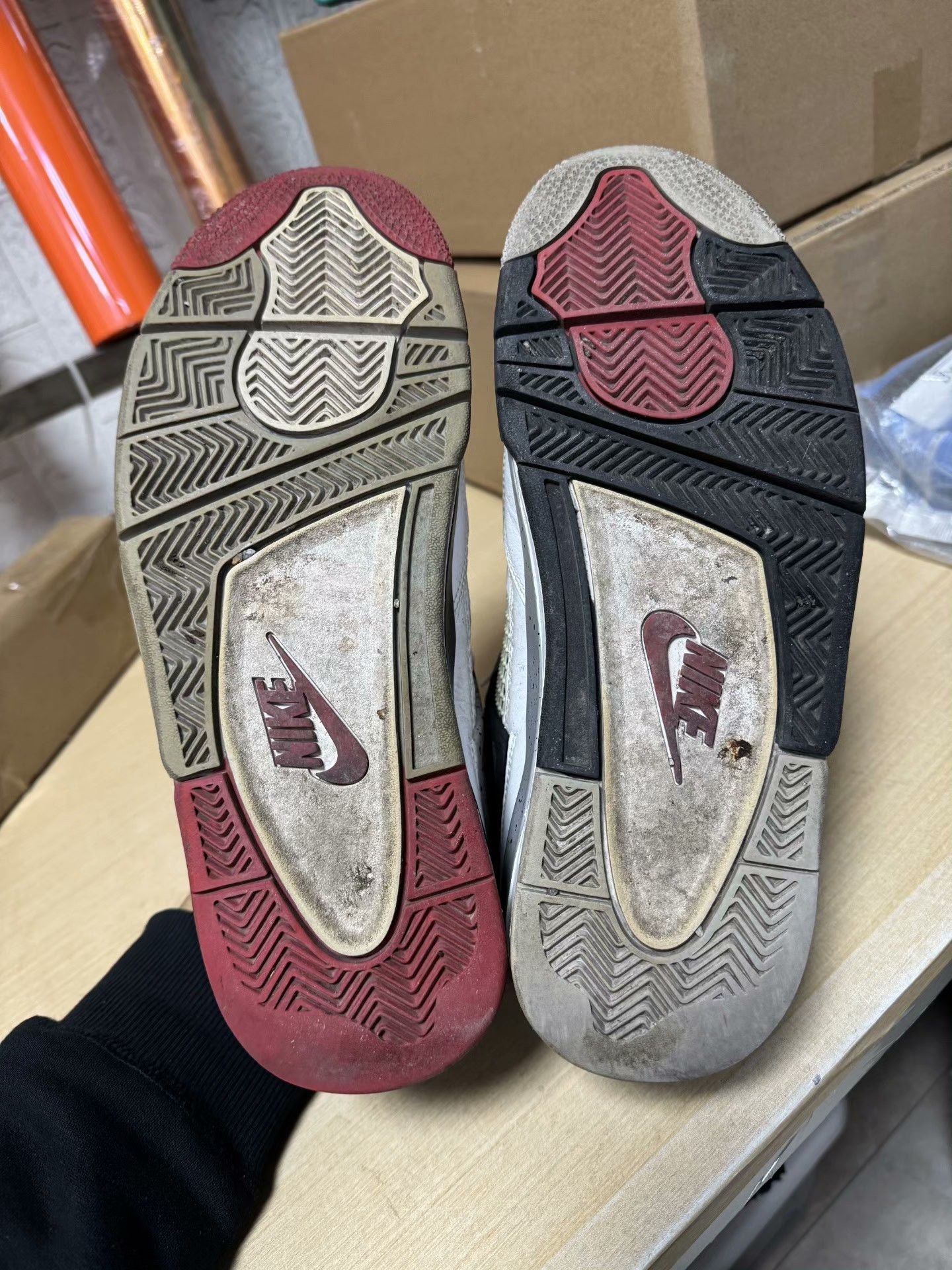Nike Nike Multi Lowtop Sneakers 9.5 Men Size US 9.5 / EU 42-43 - 6 Thumbnail