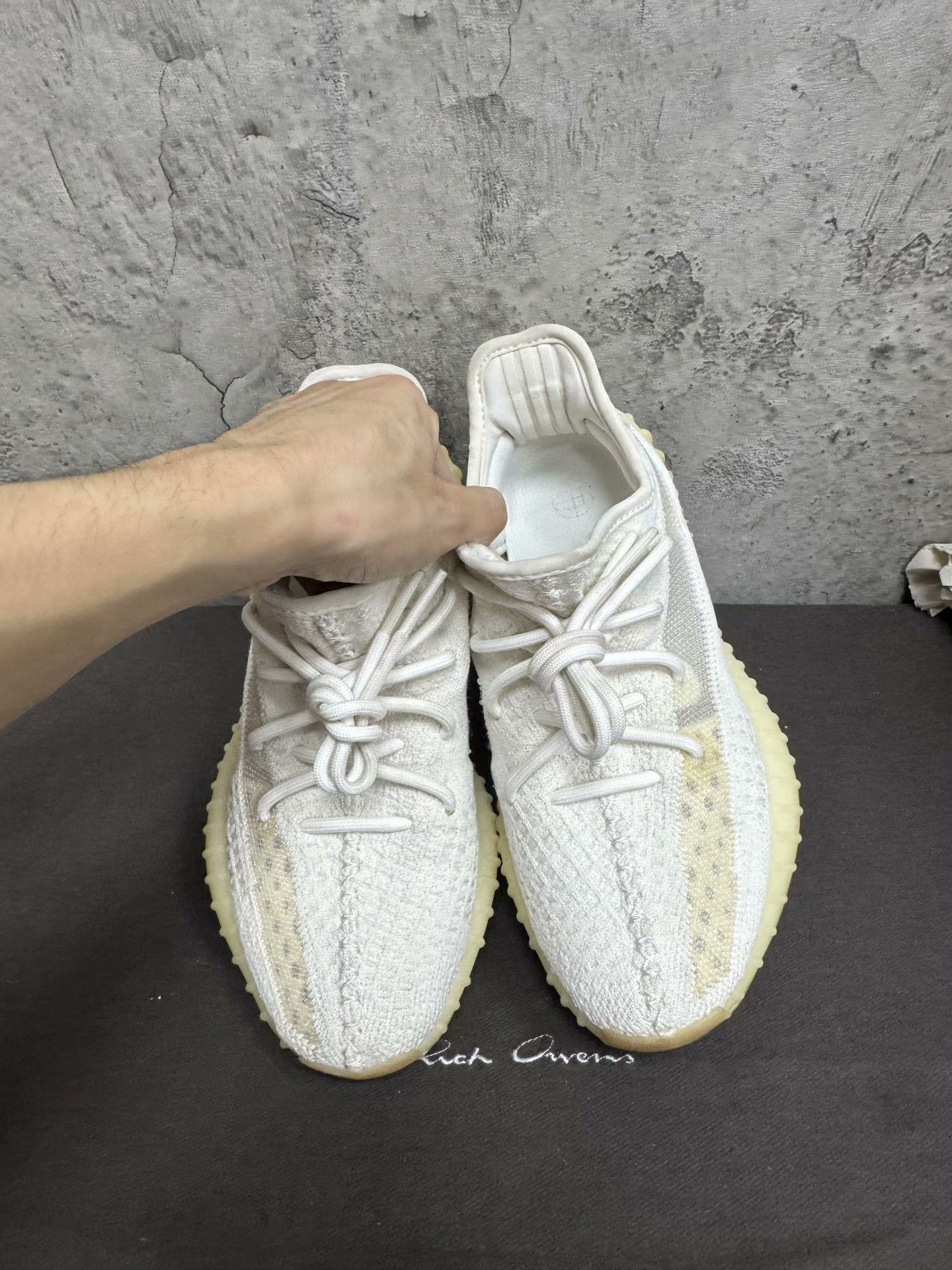Adidas Adidas YEEZY350 White Lowtop Sneakers 35 Men Size US 5 / EU 37 - 8 Thumbnail