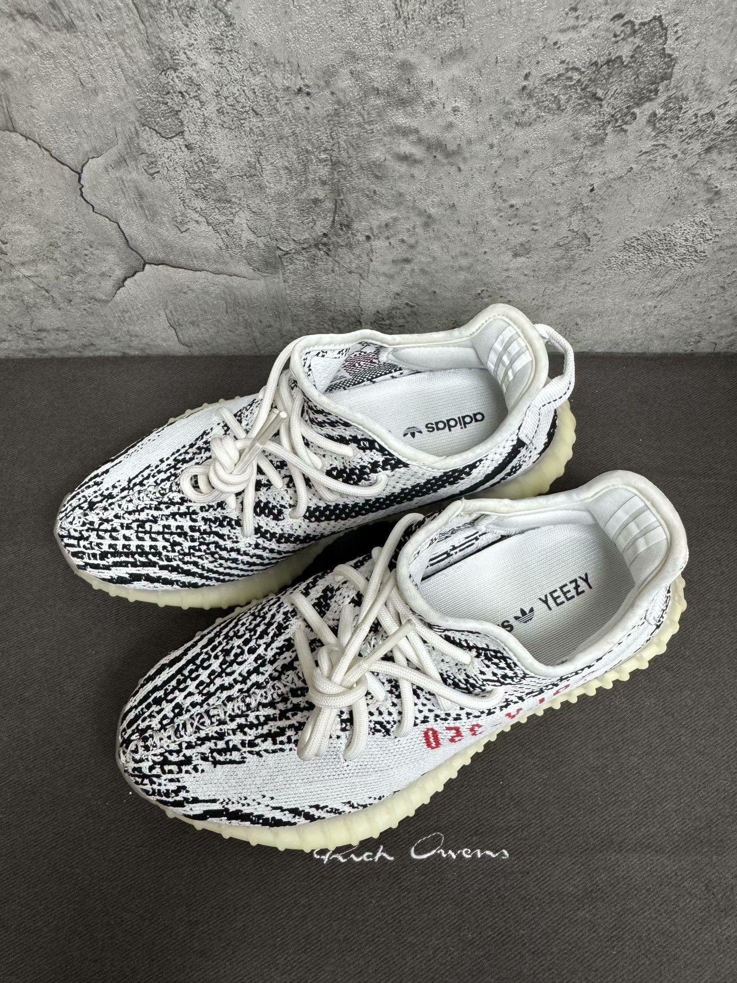 Adidas Adidas YEEZY350 White Lowtop Sneakers 39 Men Size US 6.5 / EU 39-40 - 3 Thumbnail