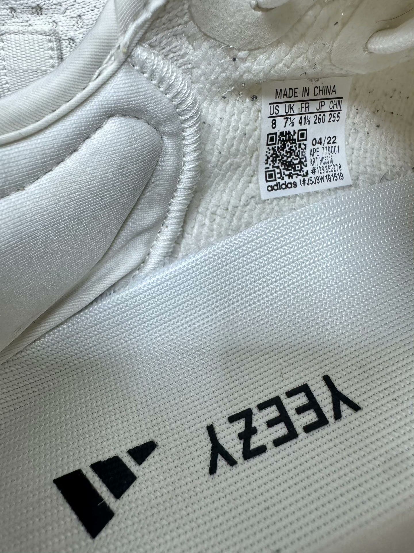 Adidas Adidas YEEZY350 White Lowtop Sneakers 35 Men Size US 5 / EU 37 - 9 Thumbnail