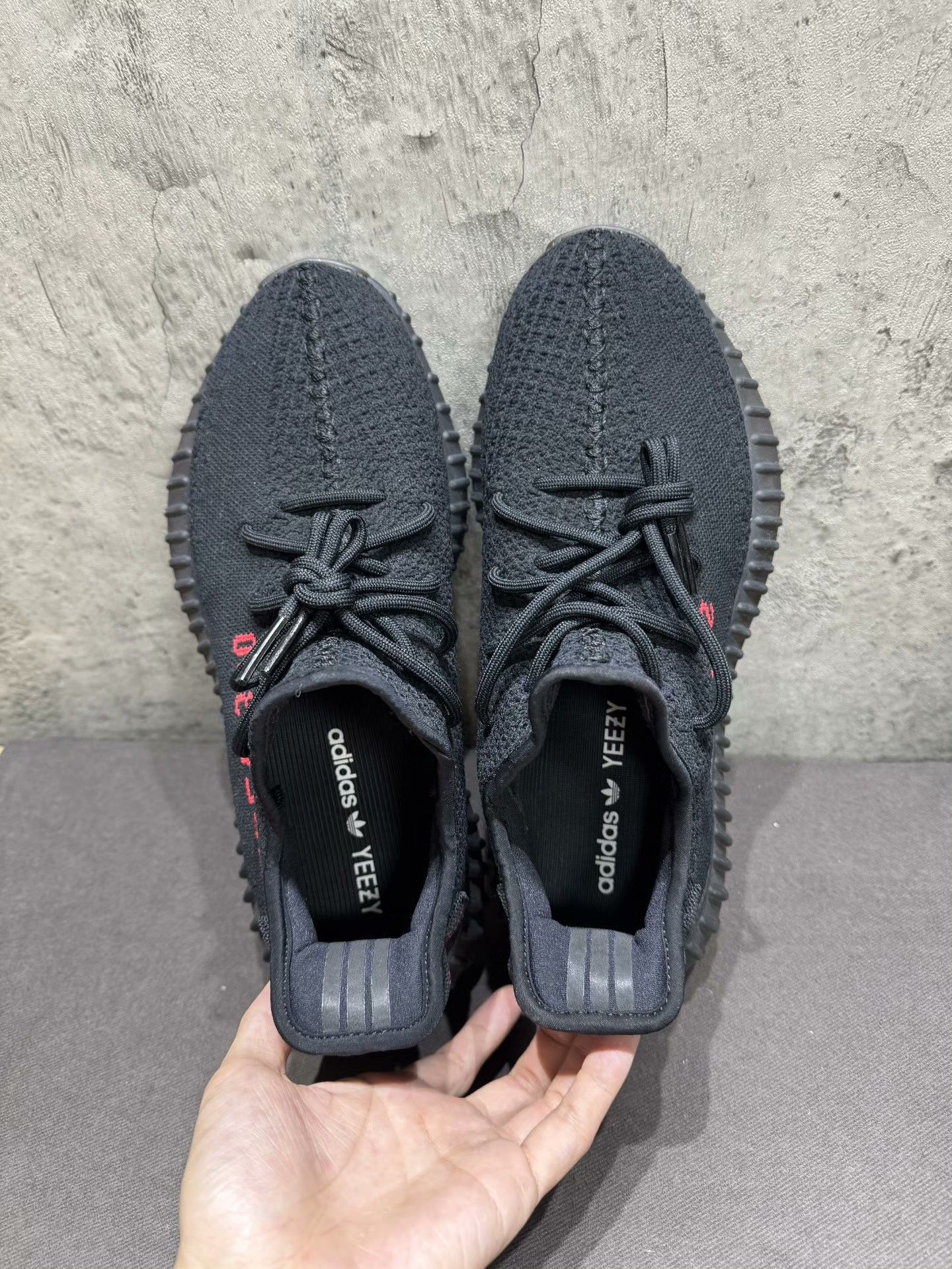 Adidas Adidas YEEZY350 Black Lowtop Sneakers 9 Men Size US 9 / EU 42 - 4 Thumbnail