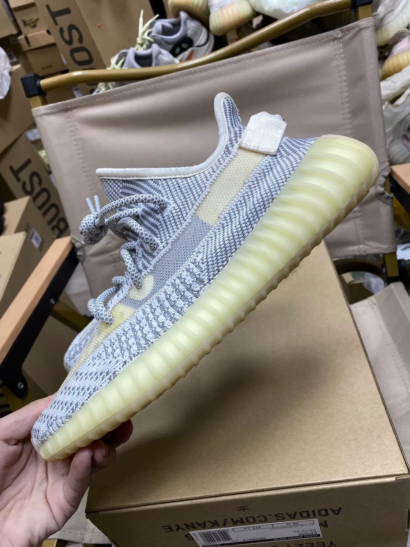 Adidas Adidas YEEZY350 White Lowtop Sneakers 42 Men Size US 9 / EU 42 - 8 Thumbnail