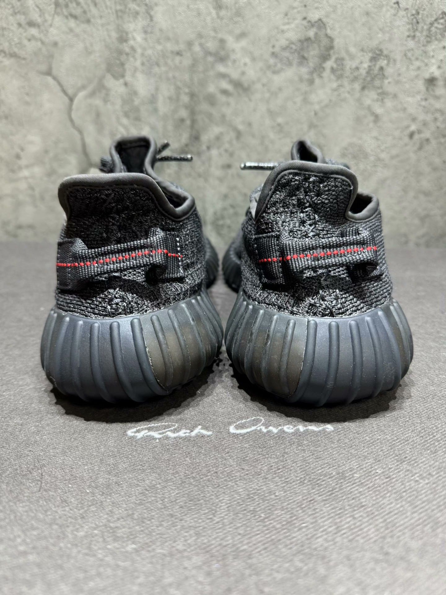 Yeezy Yeezy Black Lowtop Sneakers 36 Men Size US 5 / EU 37 - 4 Thumbnail