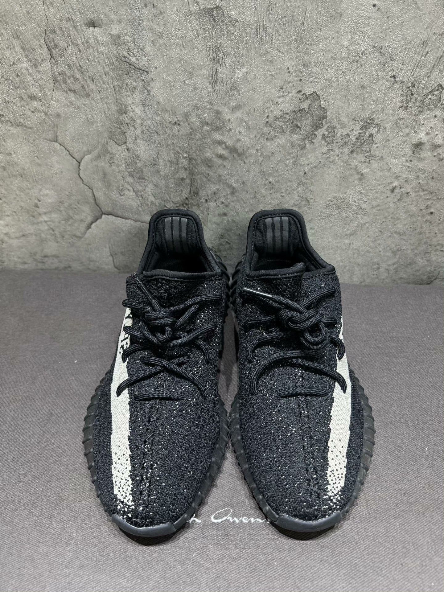 Adidas Adidas YEEZY3 Black Lowtop Sneakers 42 Men Size US 9 / EU 42 - 4 Thumbnail
