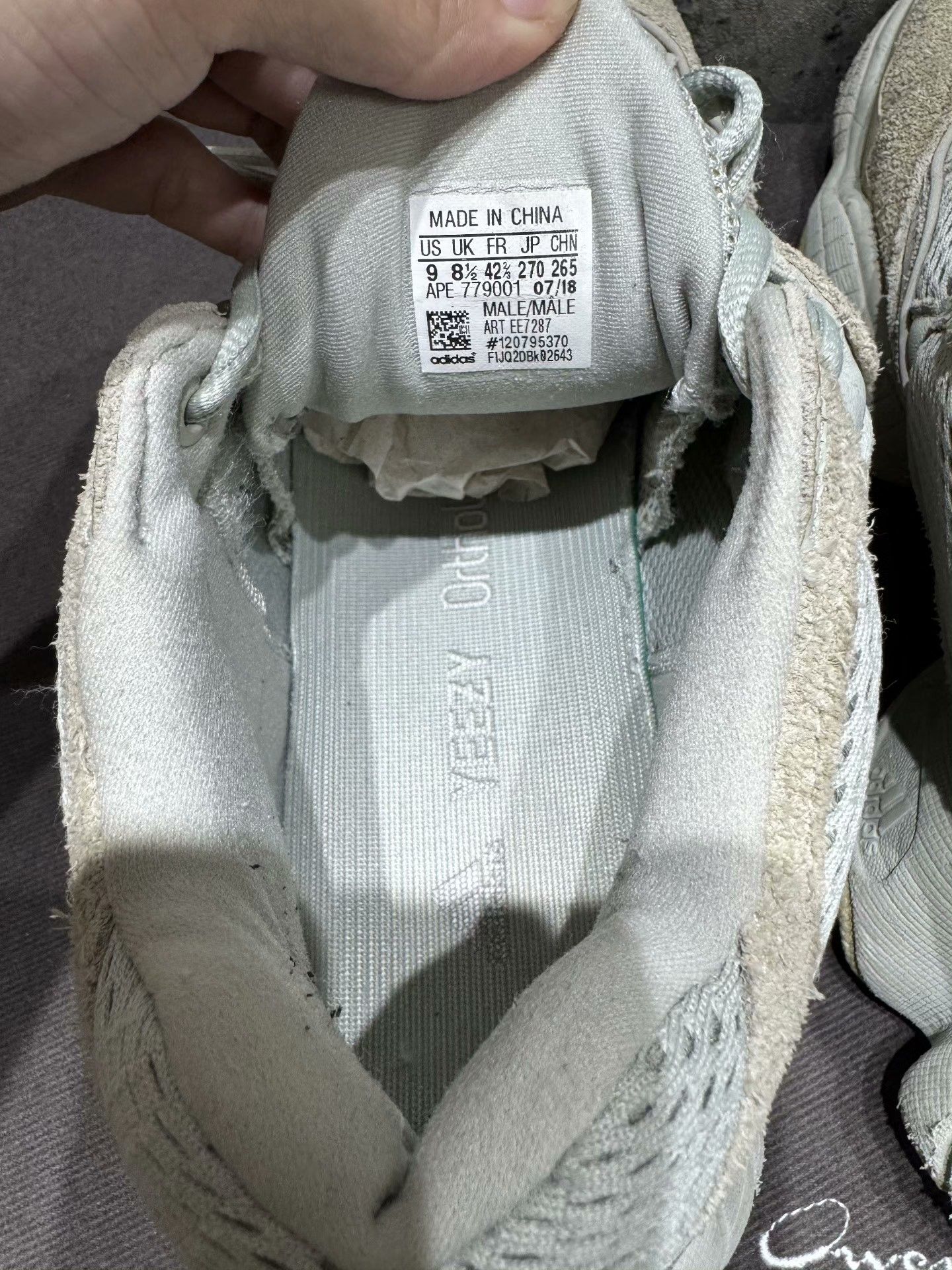 Yeezy Yeezy White Lowtop Sneakers 42 Men Size US 9 / EU 42 - 2 Thumbnail