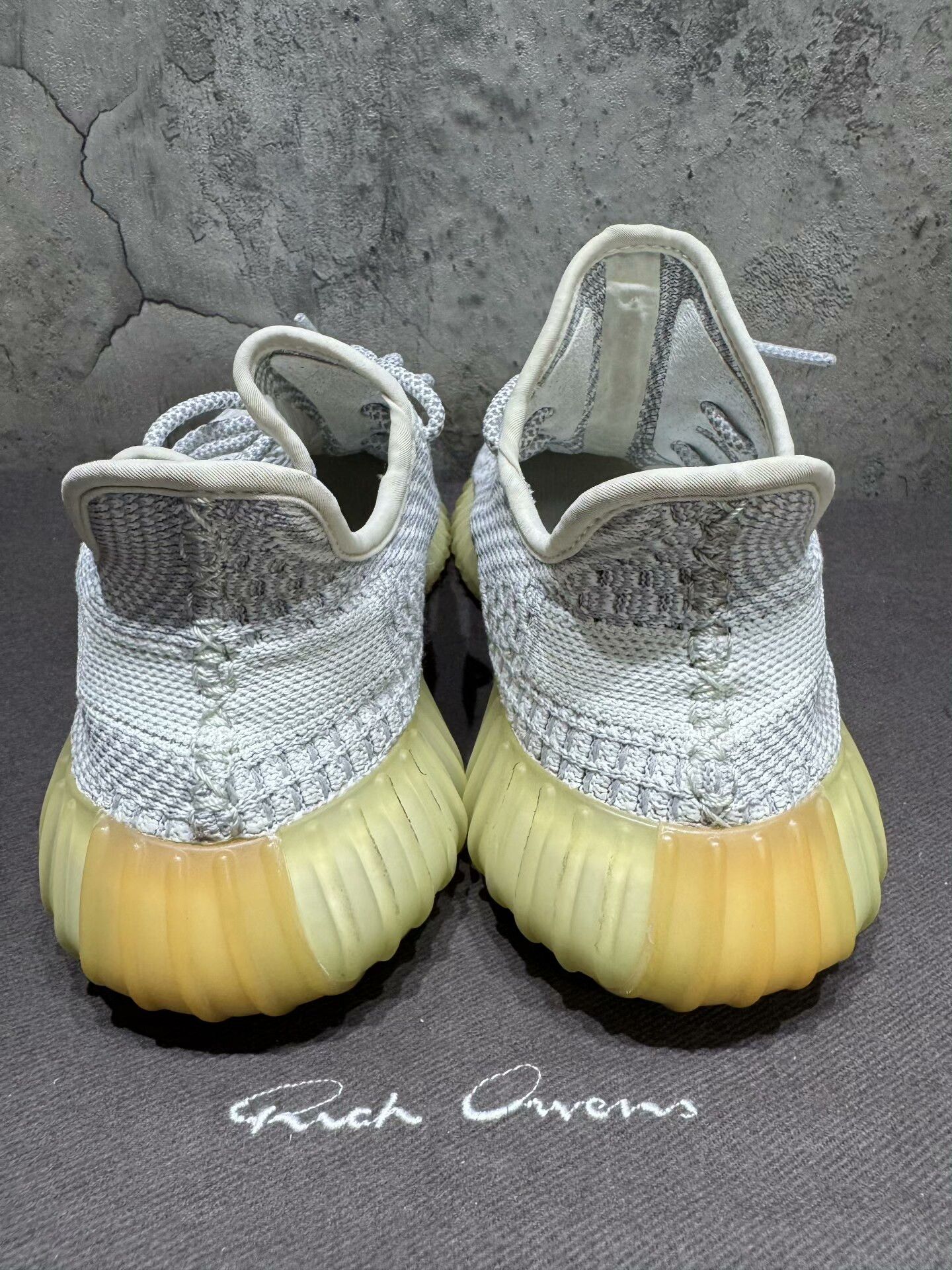 Adidas Adidas YEEZY350 Gray Lowtop Sneakers 38 Men Size US 6 / EU 39 - 7 Thumbnail