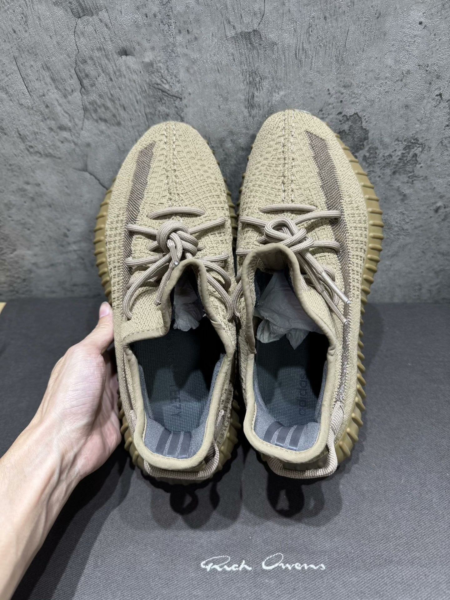 Yeezy Yeezy Brown Lowtop Sneakers 42 Men Size US 9 / EU 42 - 5 Thumbnail