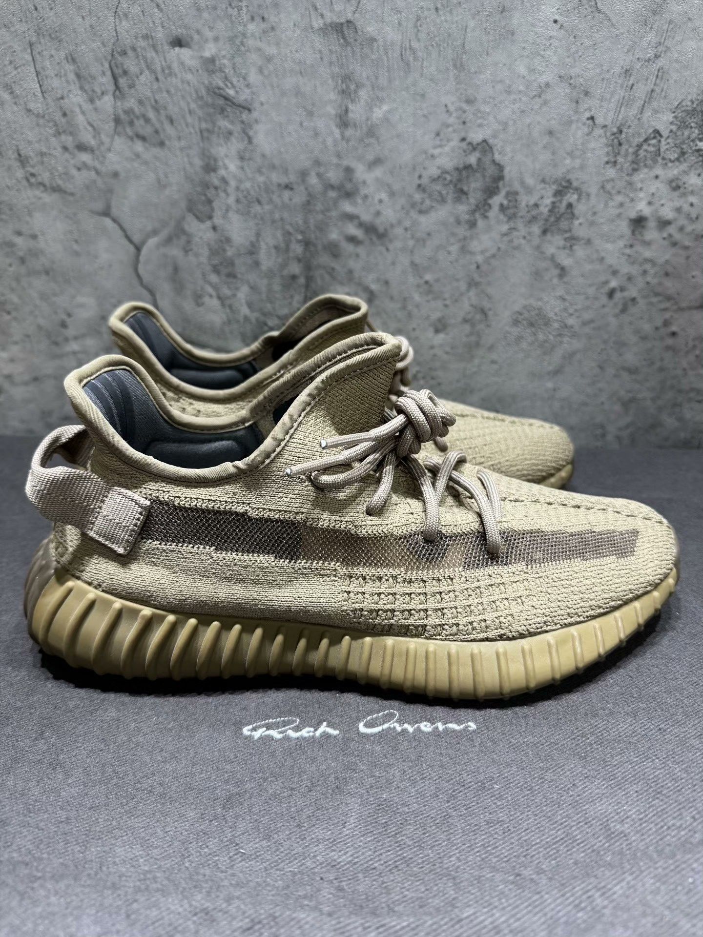 Yeezy Yeezy Brown Lowtop Sneakers 42 Men Size US 9 / EU 42 - 6 Thumbnail