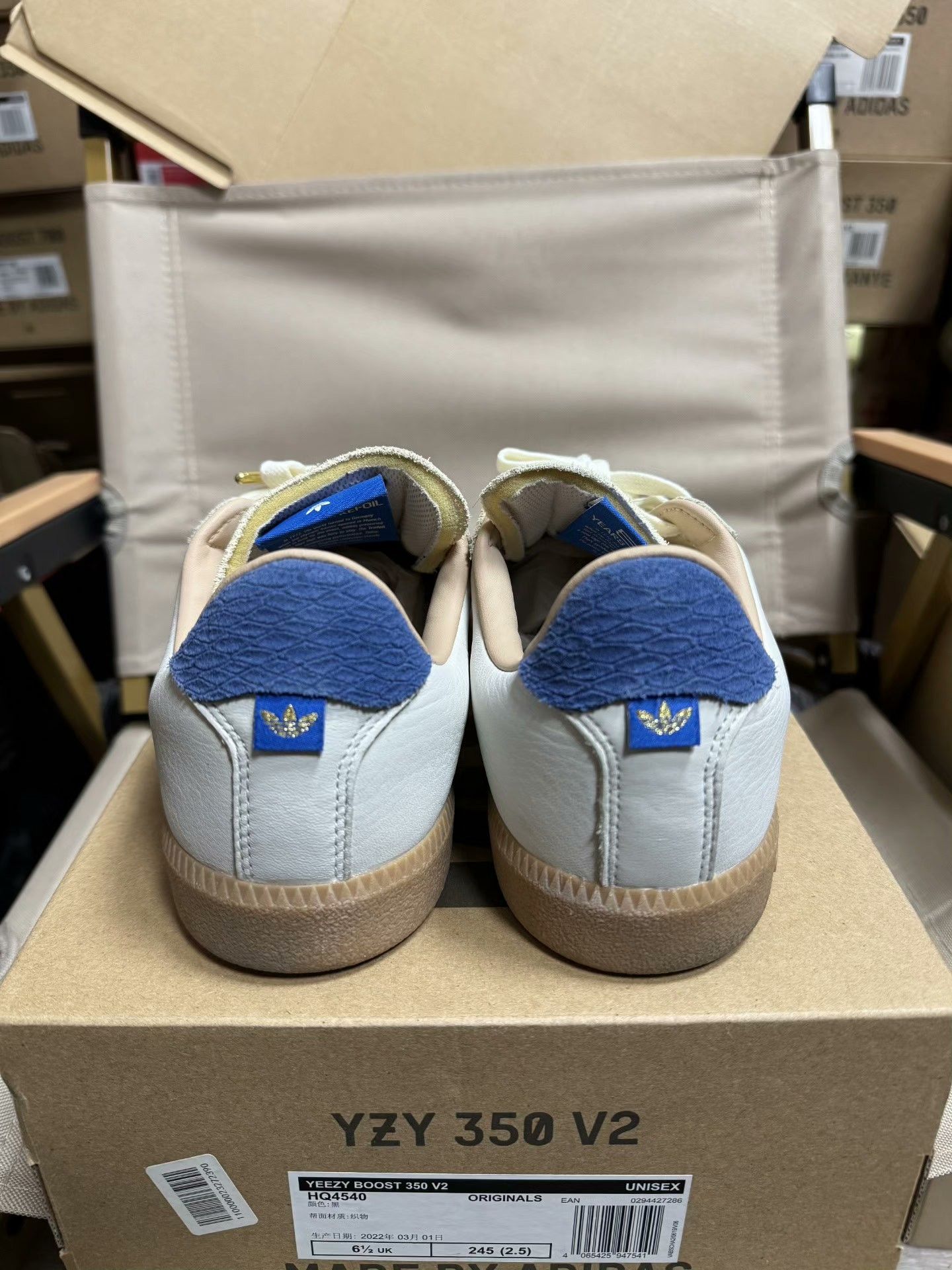 Adidas Adidas Blue Lowtop Sneakers 42 Men Size US 9 / EU 42 - 2 Thumbnail