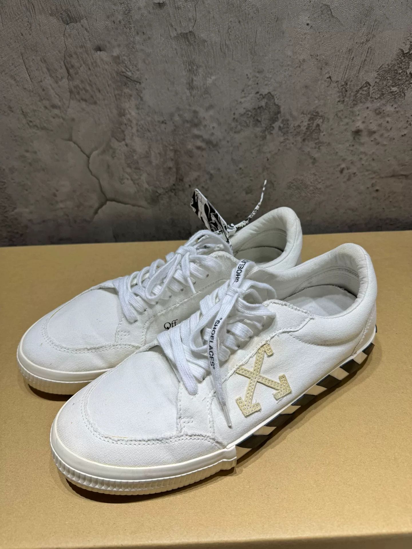 Off-White Off-White White Lowtop Sneakers 44 Men Size US 10.5 / EU 43-44 - 8 Thumbnail
