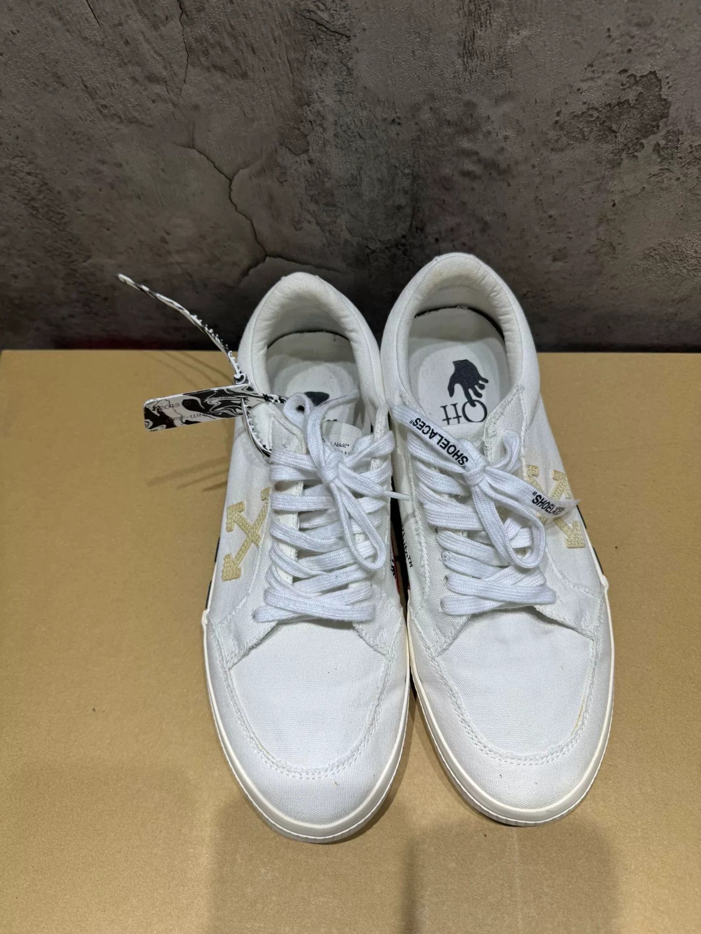 Off-White Off-White White Lowtop Sneakers 44 Men Size US 10.5 / EU 43-44 - 4 Thumbnail