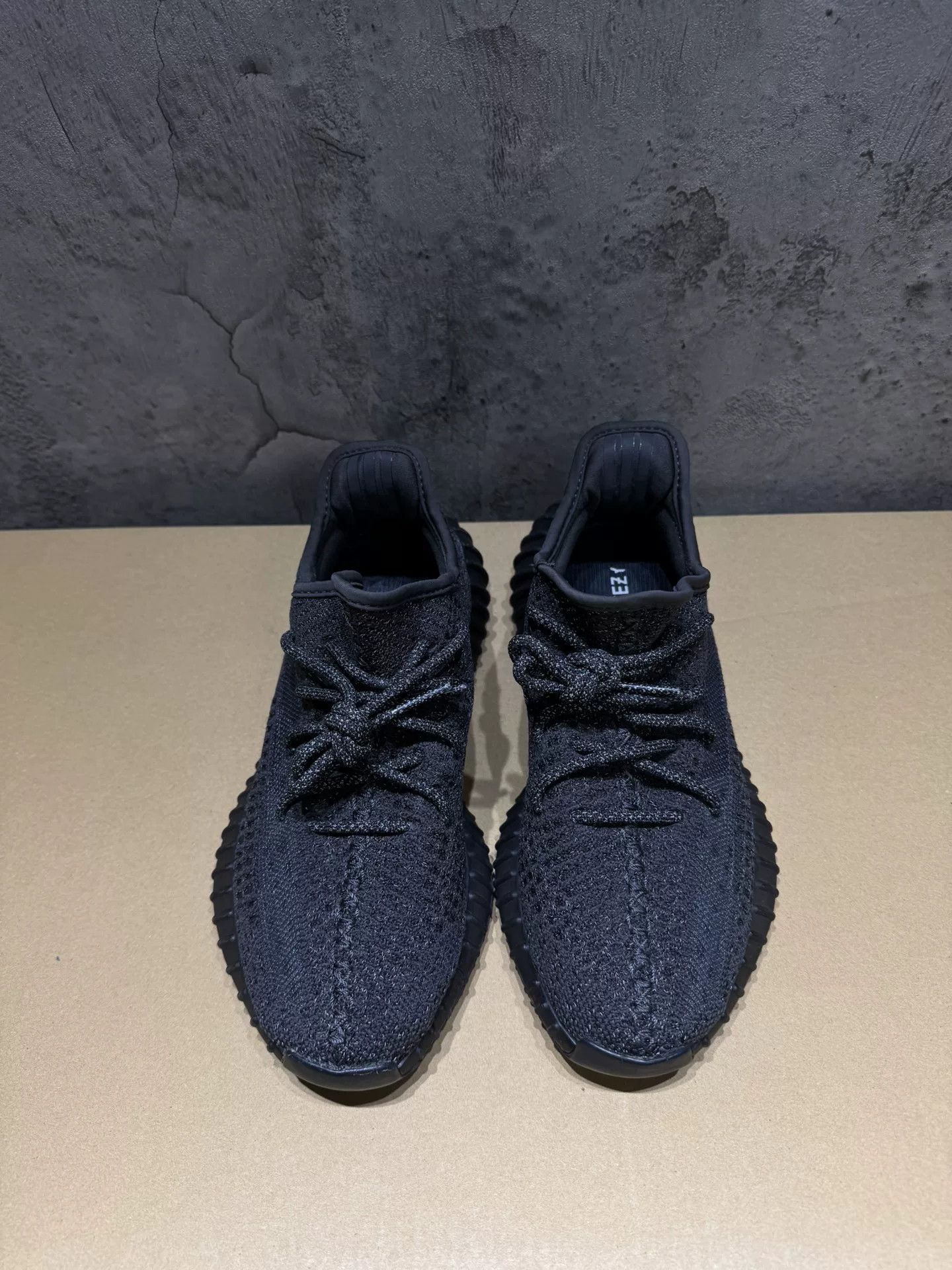 Yeezy Yeezy Black Lowtop Sneakers 40 Men Size US 7.5 / EU 40-41 - 5 Thumbnail