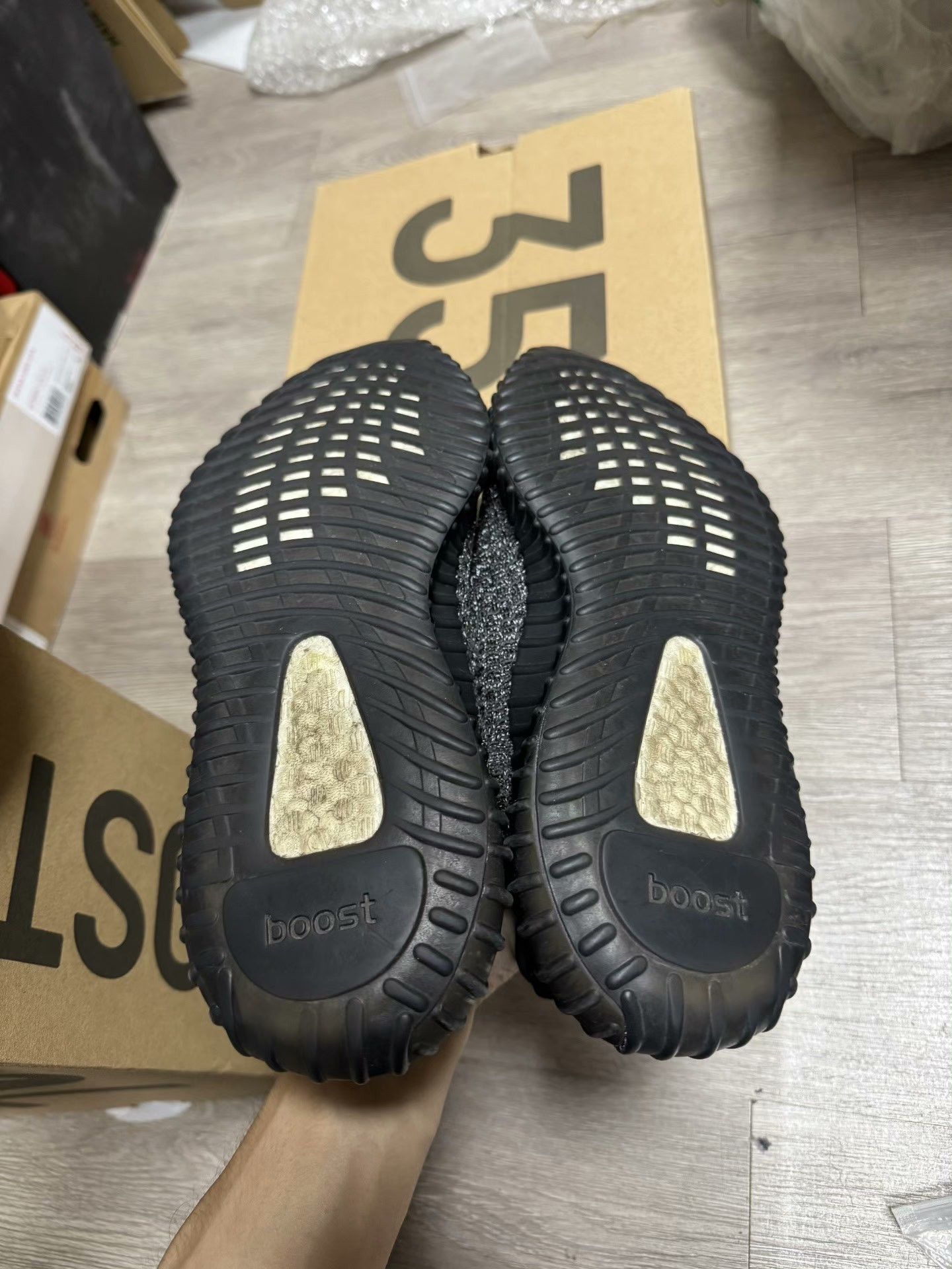 Yeezy Yeezy Black Lowtop Sneakers 40 Men Size US 7.5 / EU 40-41 - 9 Thumbnail