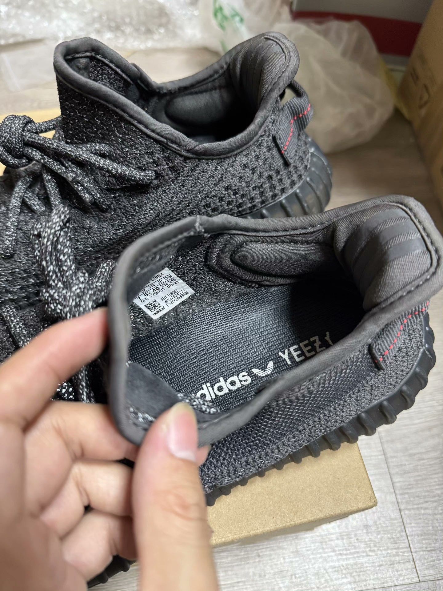 Yeezy Yeezy Black Lowtop Sneakers 40 Men Size US 7.5 / EU 40-41 - 5 Thumbnail