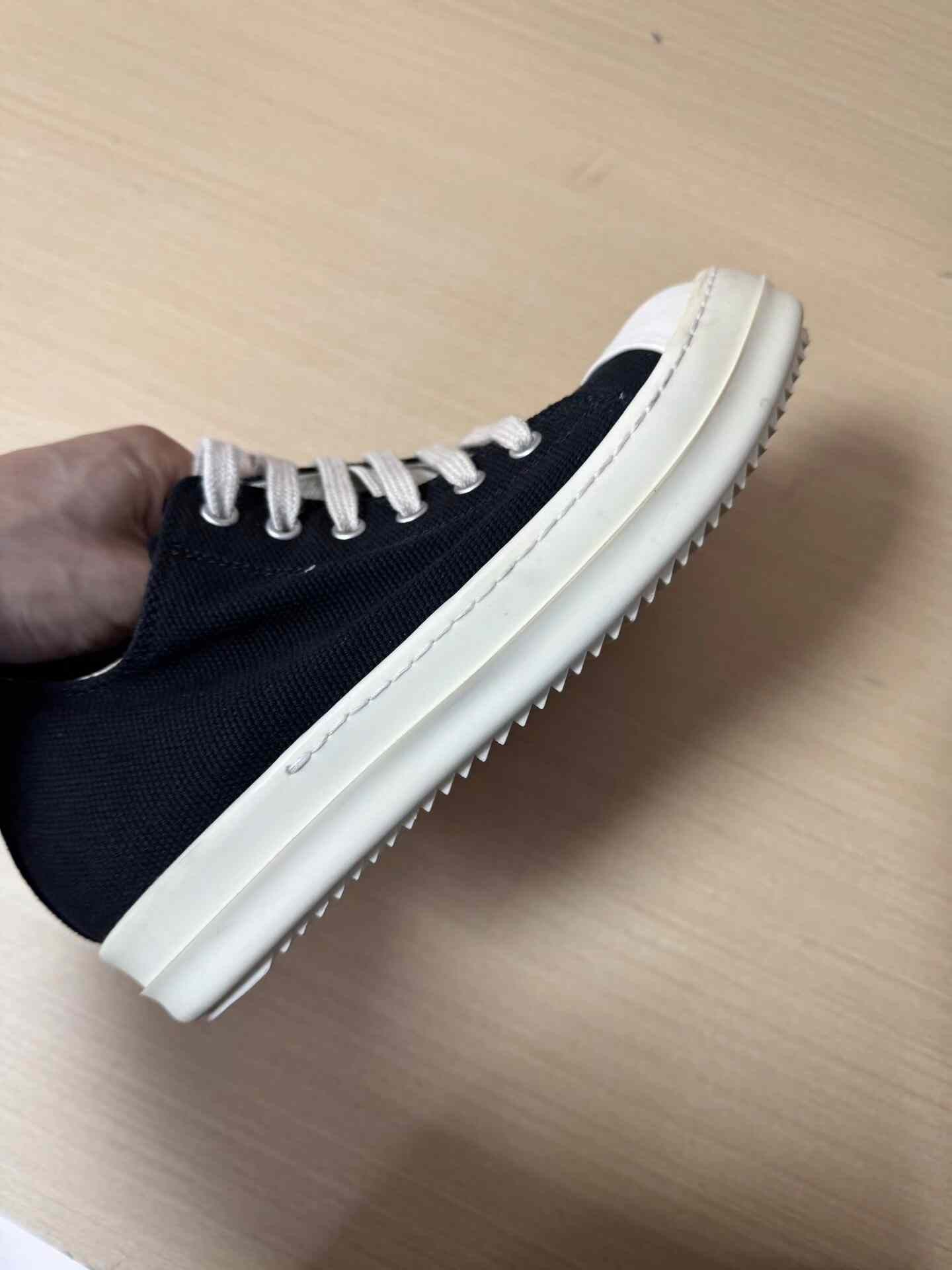 Rick Owens Rick Owens Black Lowtop Sneakers 36.5 Women Size US 6 / IT 36 - 9 Thumbnail