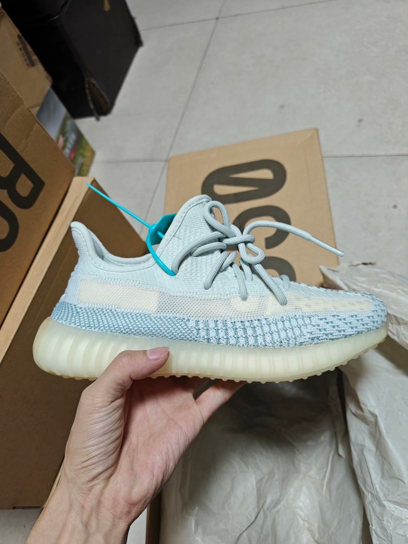 Adidas Adidas YEEZY350 White Lowtop Sneakers 39 Men Size US 6.5 / EU 39-40 - 3 Thumbnail
