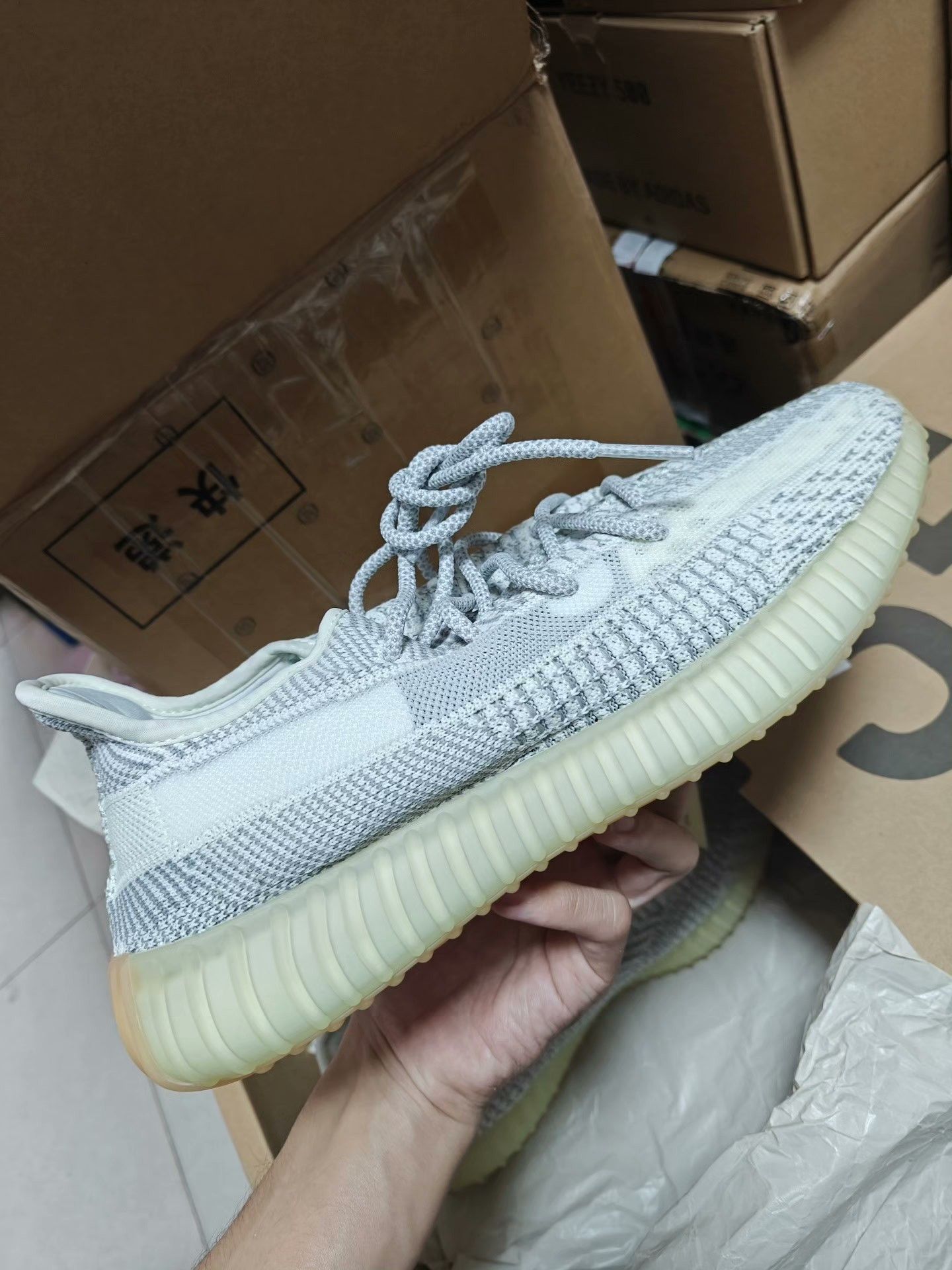 Adidas Adidas YEEZY350 Gray Lowtop Sneakers 9.5 Men Size US 9.5 / EU 42-43 - 5 Thumbnail
