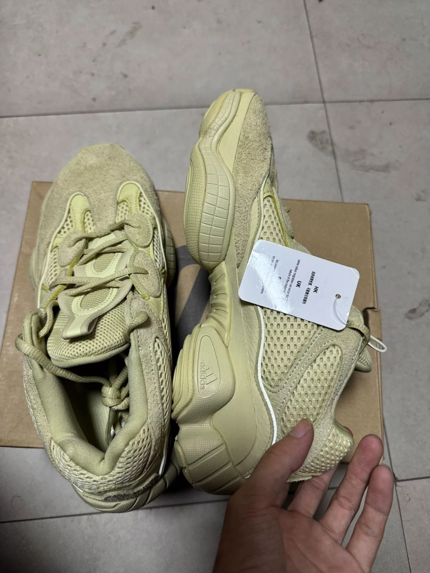 Yeezy Yeezy Yellow Lowtop Sneakers 42 Men Size US 9 / EU 42 - 2 Thumbnail
