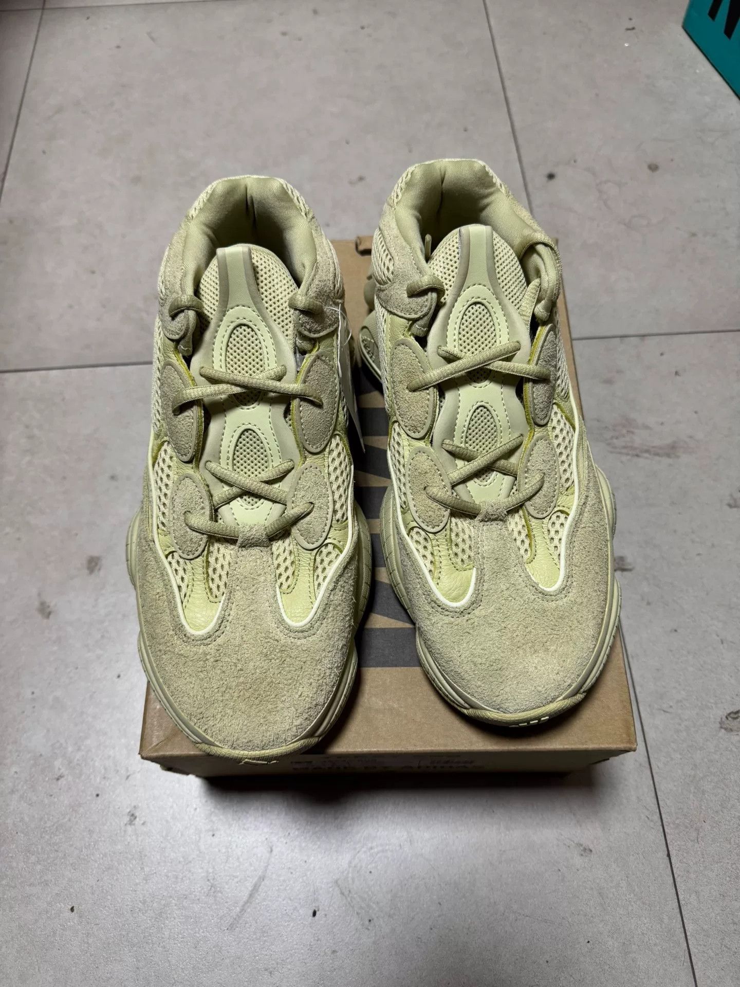 Yeezy Yeezy Yellow Lowtop Sneakers 42 Men Size US 9 / EU 42 - 3 Thumbnail