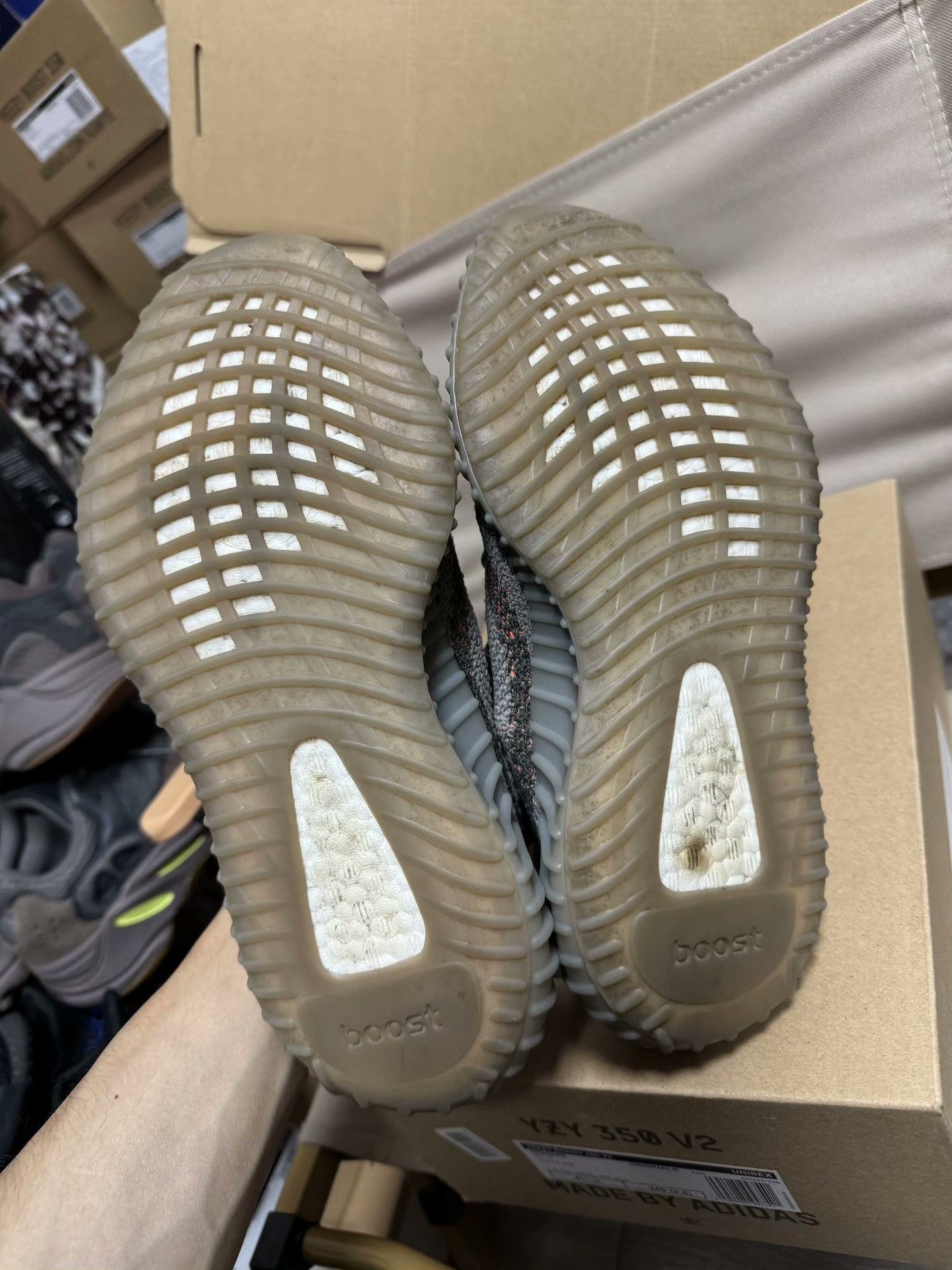 Adidas Adidas YEEZY350 Gray Lowtop Sneakers 39 Men Size US 6.5 / EU 39-40 - 7 Thumbnail