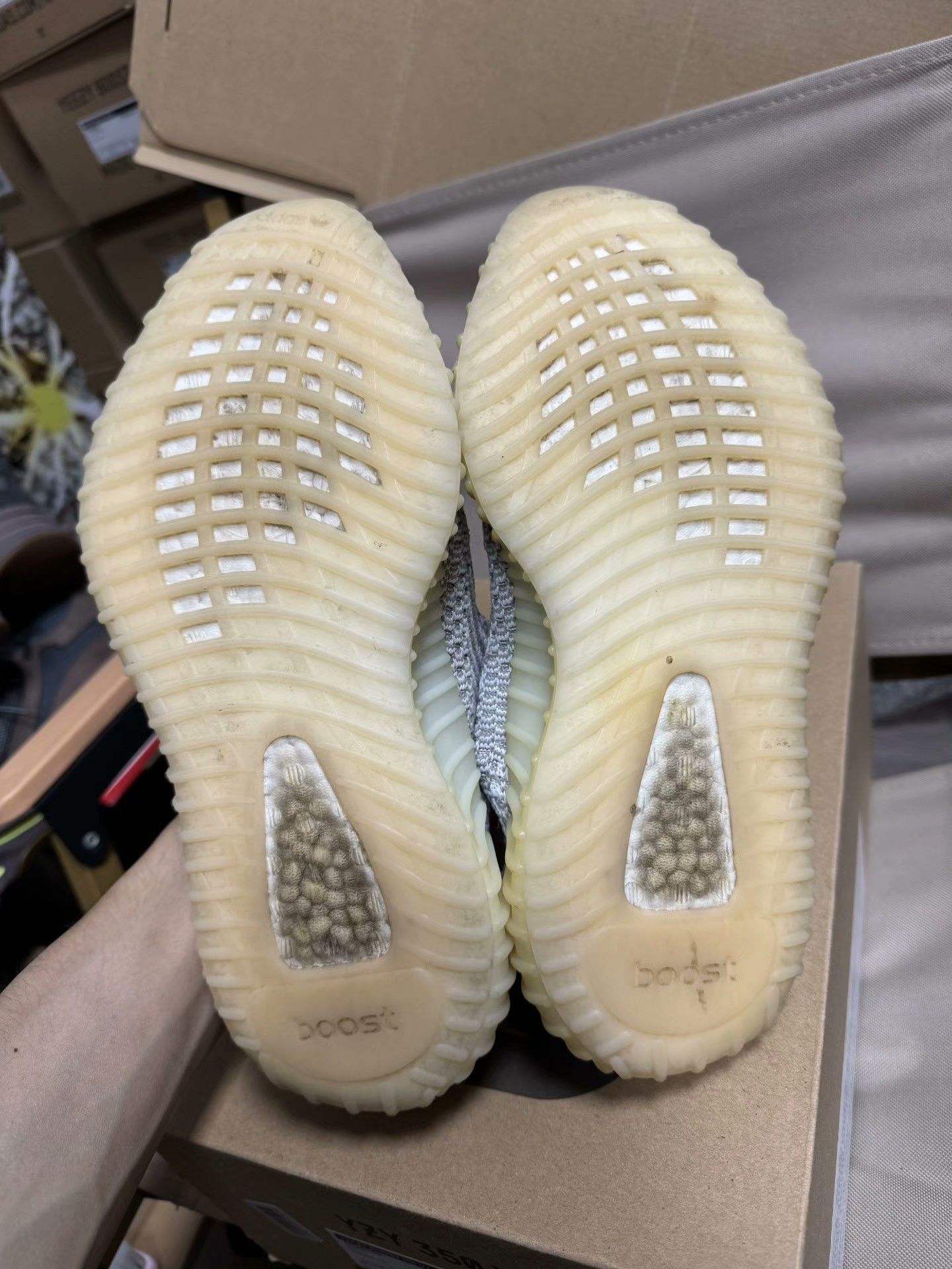 Adidas Adidas YEEZY350 White Lowtop Sneakers 38 Men Size US 6 / EU 39 - 6 Thumbnail