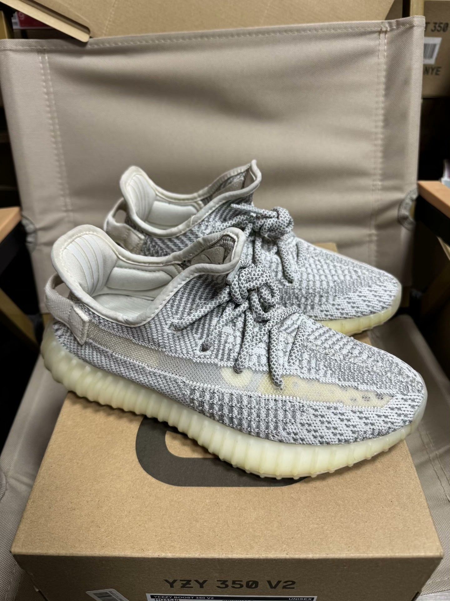 Adidas Adidas YEEZY350 White Lowtop Sneakers 38 Men Size US 6 / EU 39 - 3 Thumbnail