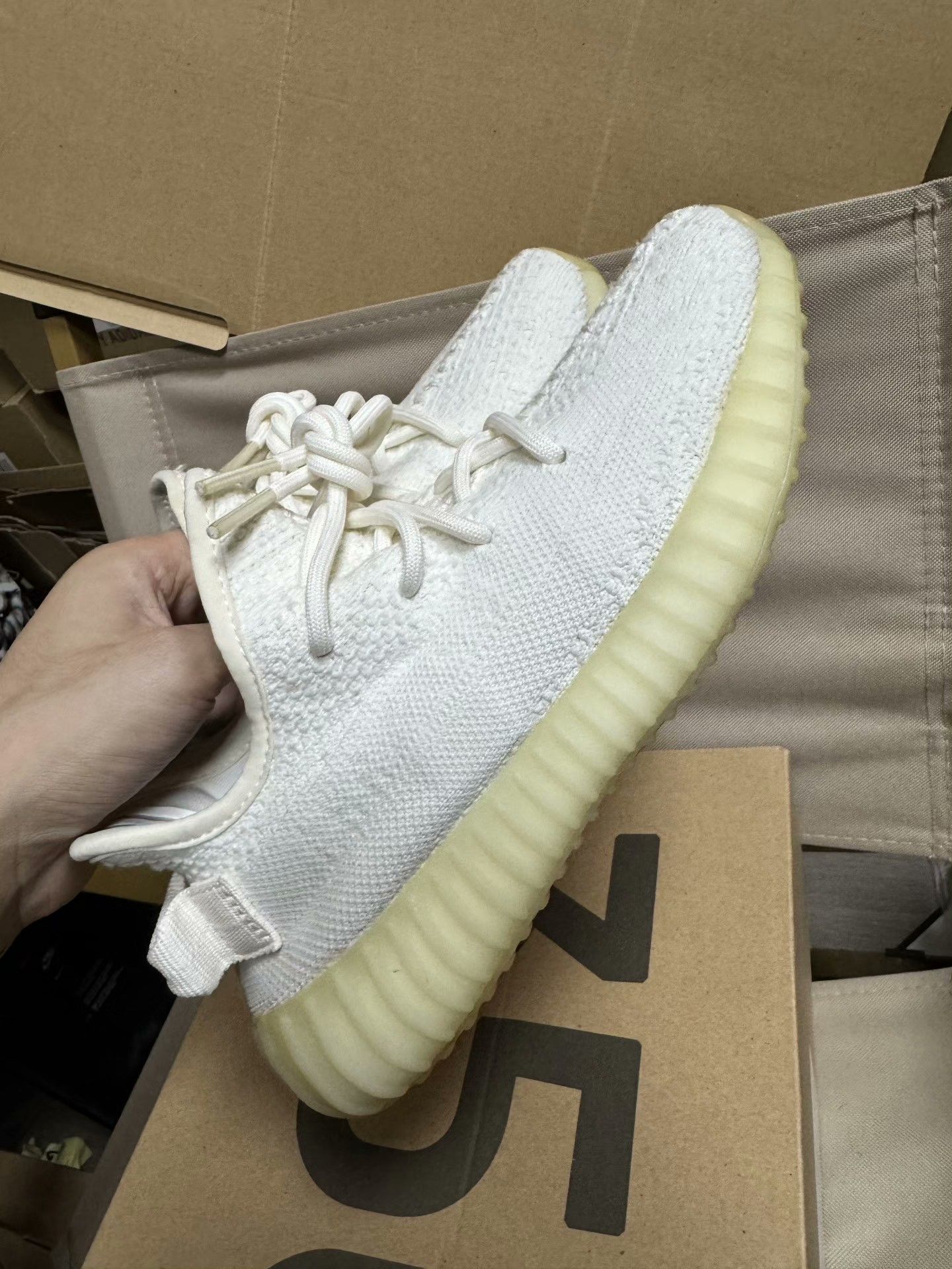Adidas Adidas YEEZY350 White Lowtop Sneakers 36 Men Size US 5 / EU 37 - 4 Thumbnail