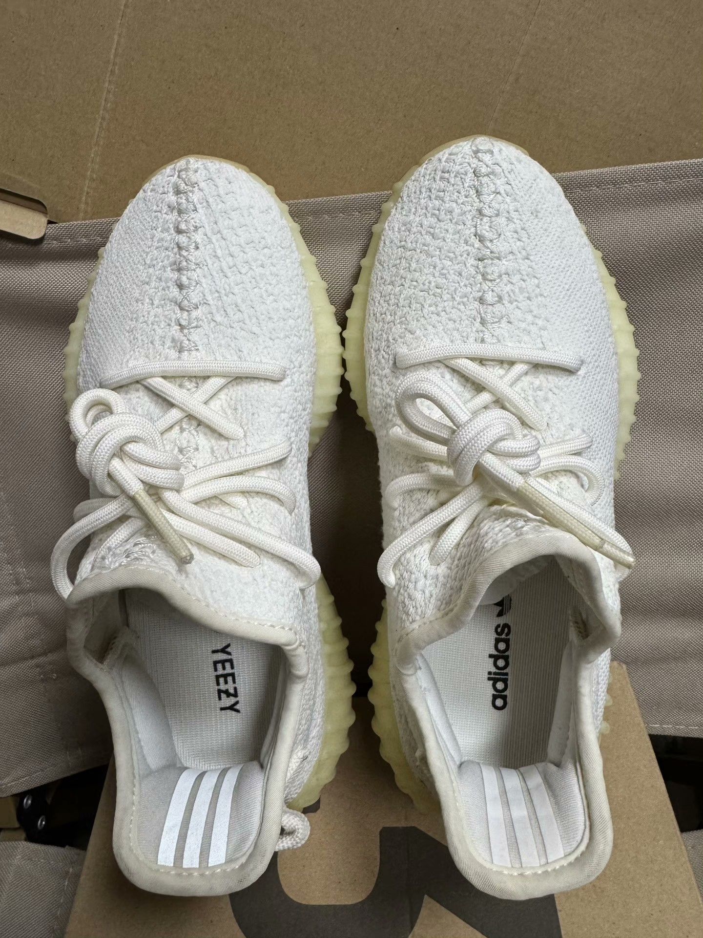 Adidas Adidas YEEZY350 White Lowtop Sneakers 36 Men Size US 5 / EU 37 - 3 Thumbnail
