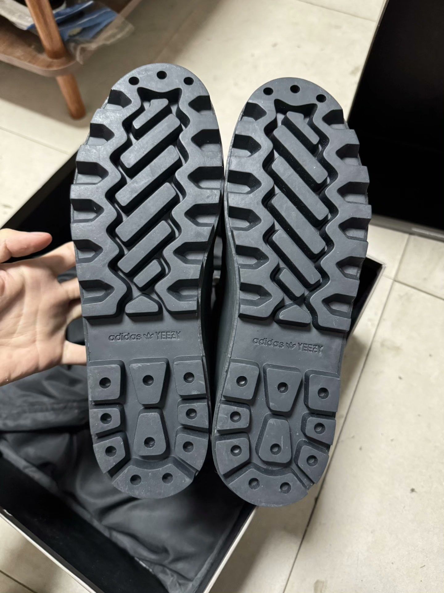 Adidas Adidas Black Hitop Sneakers 40 Men Size US 7.5 / EU 40-41 - 4 Thumbnail