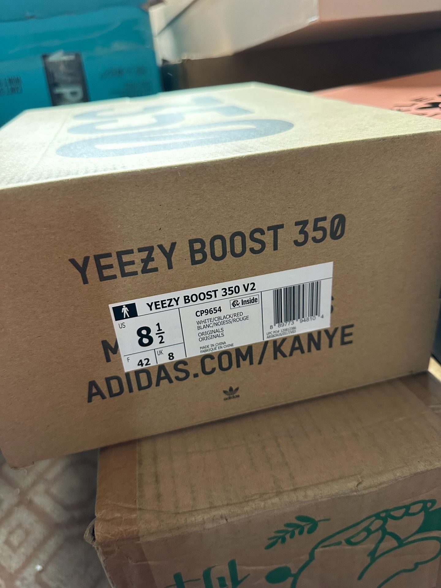 Adidas Adidas YEEZY350 White Lowtop Sneakers 42 Men Size US 9 / EU 42 - 7 Thumbnail