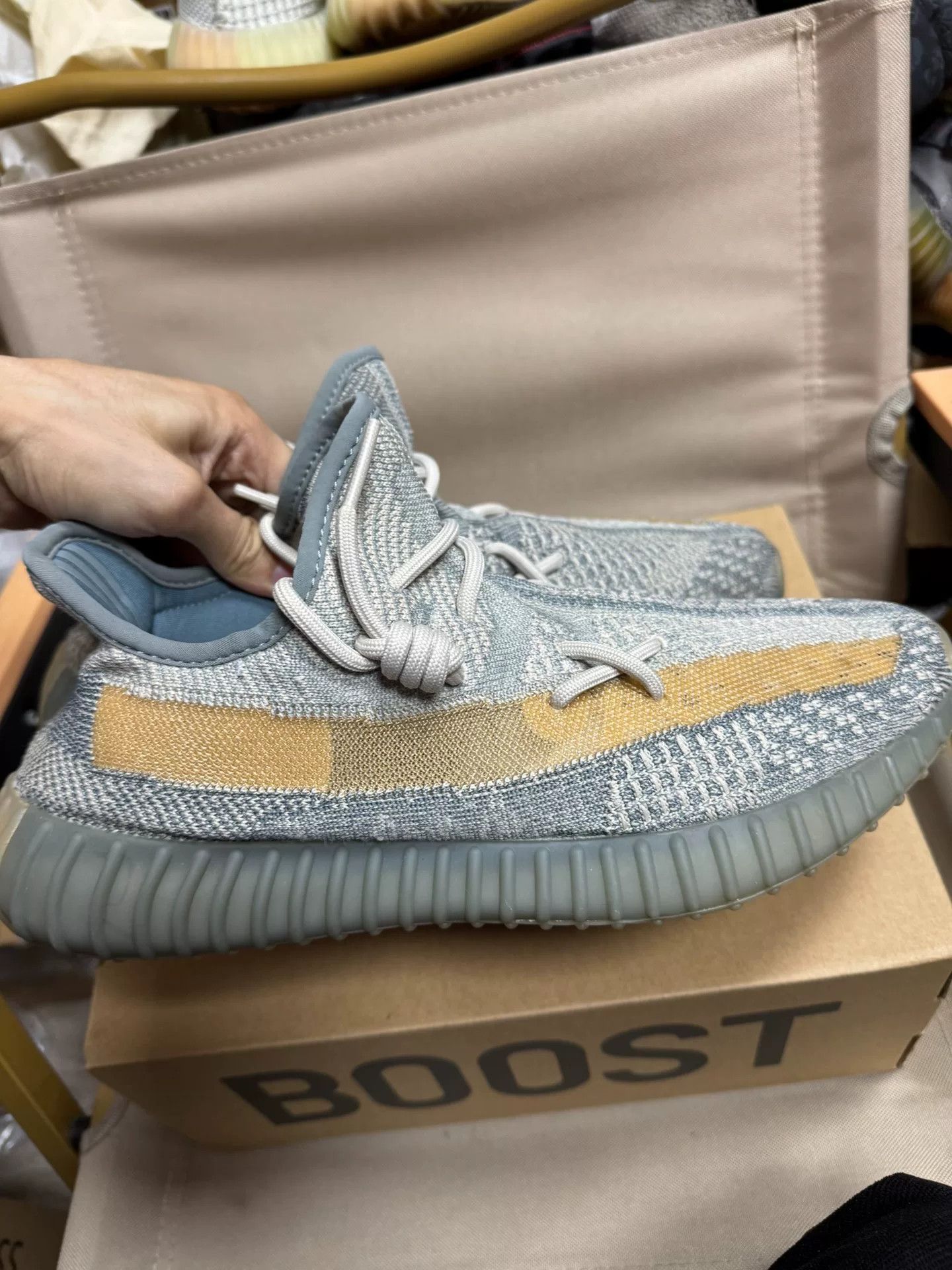 Adidas Adidas YEEZY350 Gray Lowtop Sneakers 10 Men Size US 10 / EU 43 - 6 Thumbnail