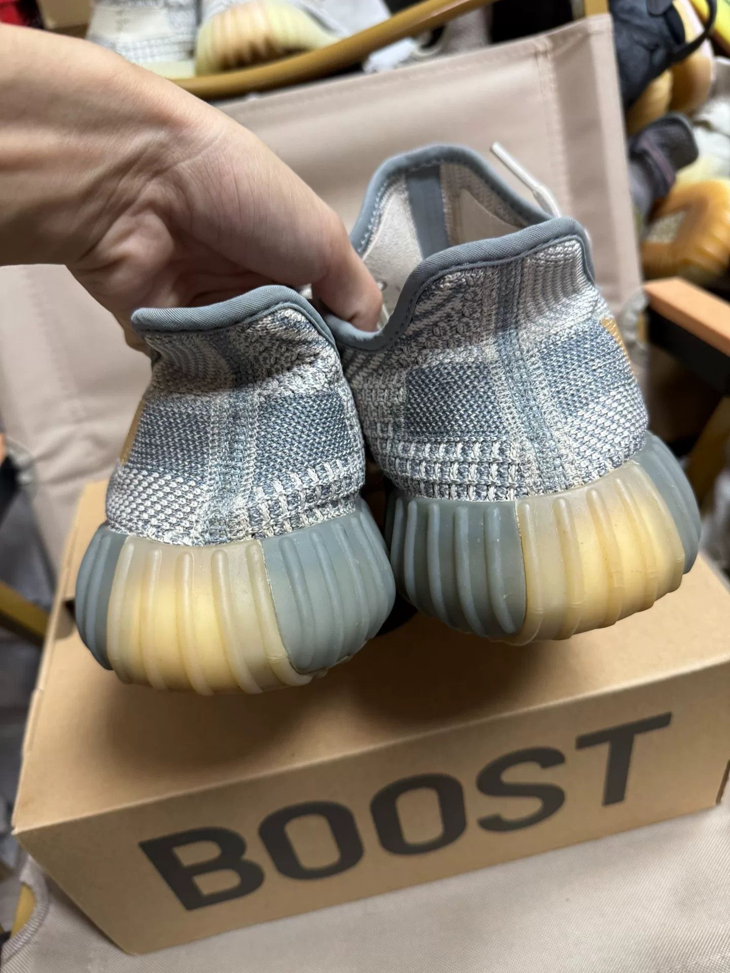 Adidas Adidas YEEZY350 Gray Lowtop Sneakers 10 Men Size US 10 / EU 43 - 5 Thumbnail