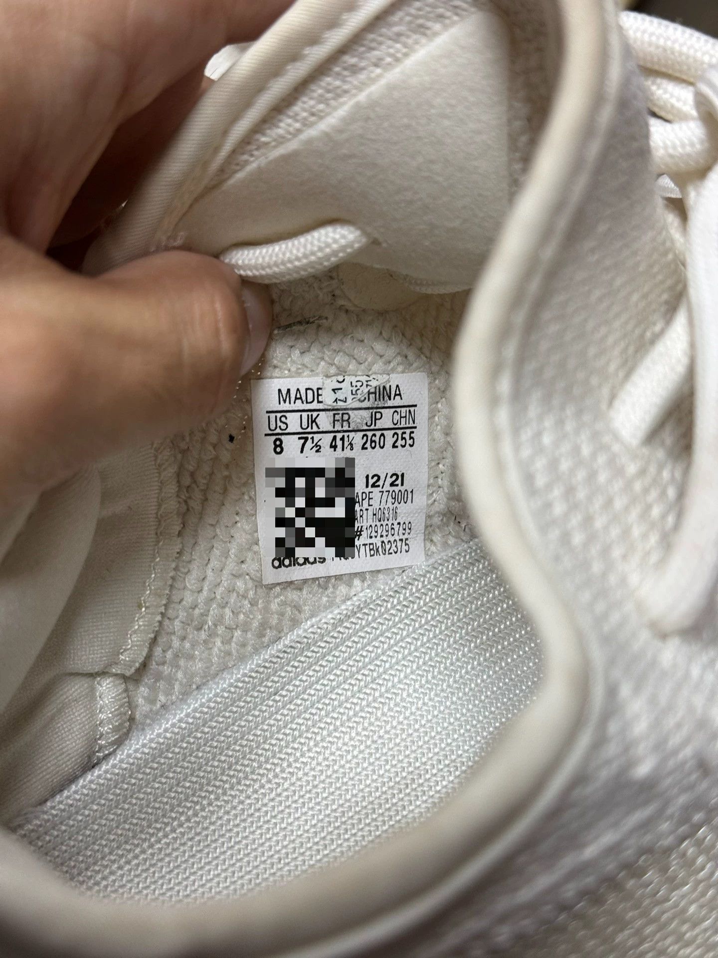 Adidas Adidas YEEZY350 White Lowtop Sneakers 35 Men Size US 5 / EU 37 - 8 Thumbnail