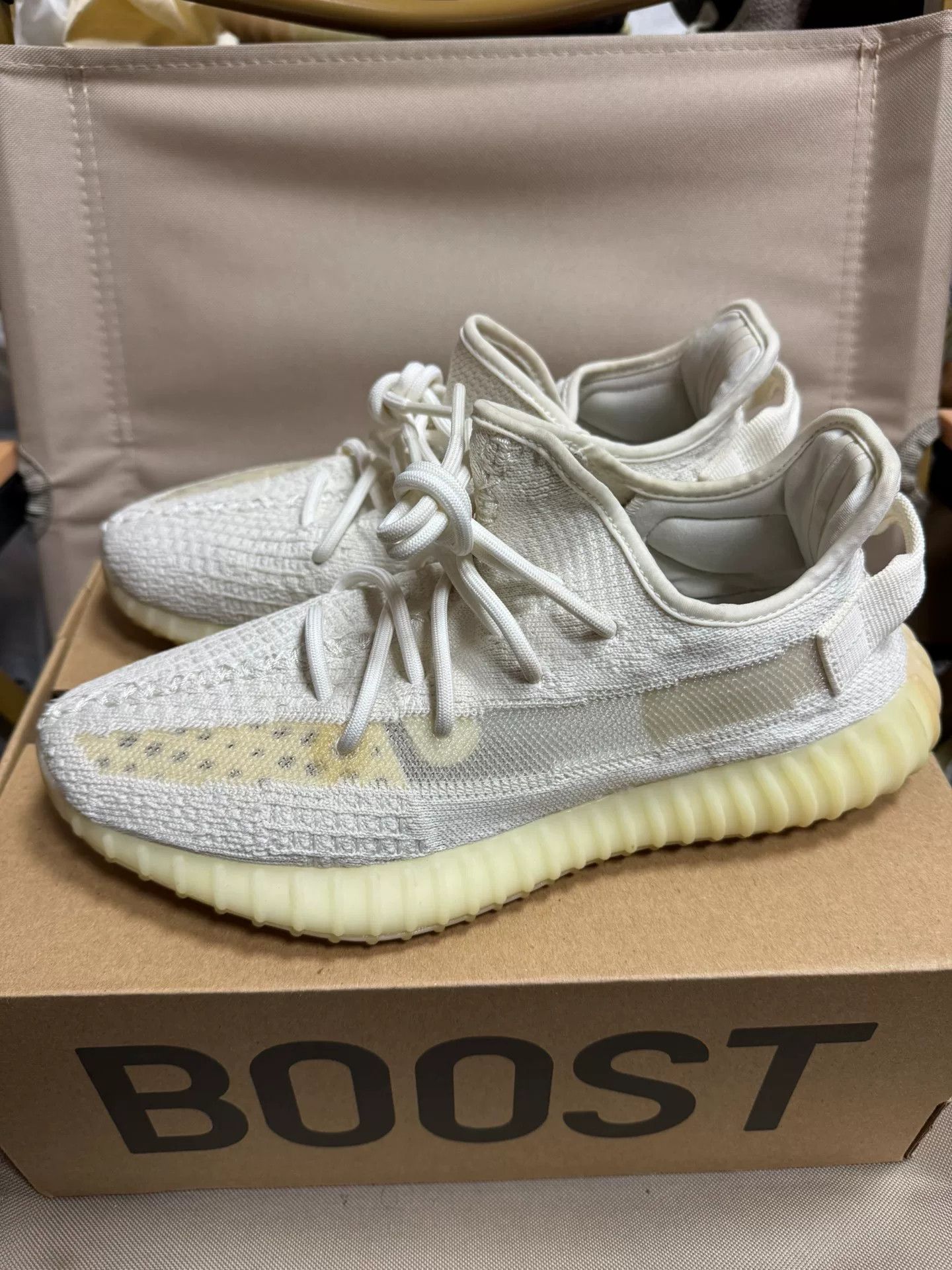Adidas Adidas YEEZY350 White Lowtop Sneakers 35 Men Size US 5 / EU 37 - 2 Thumbnail