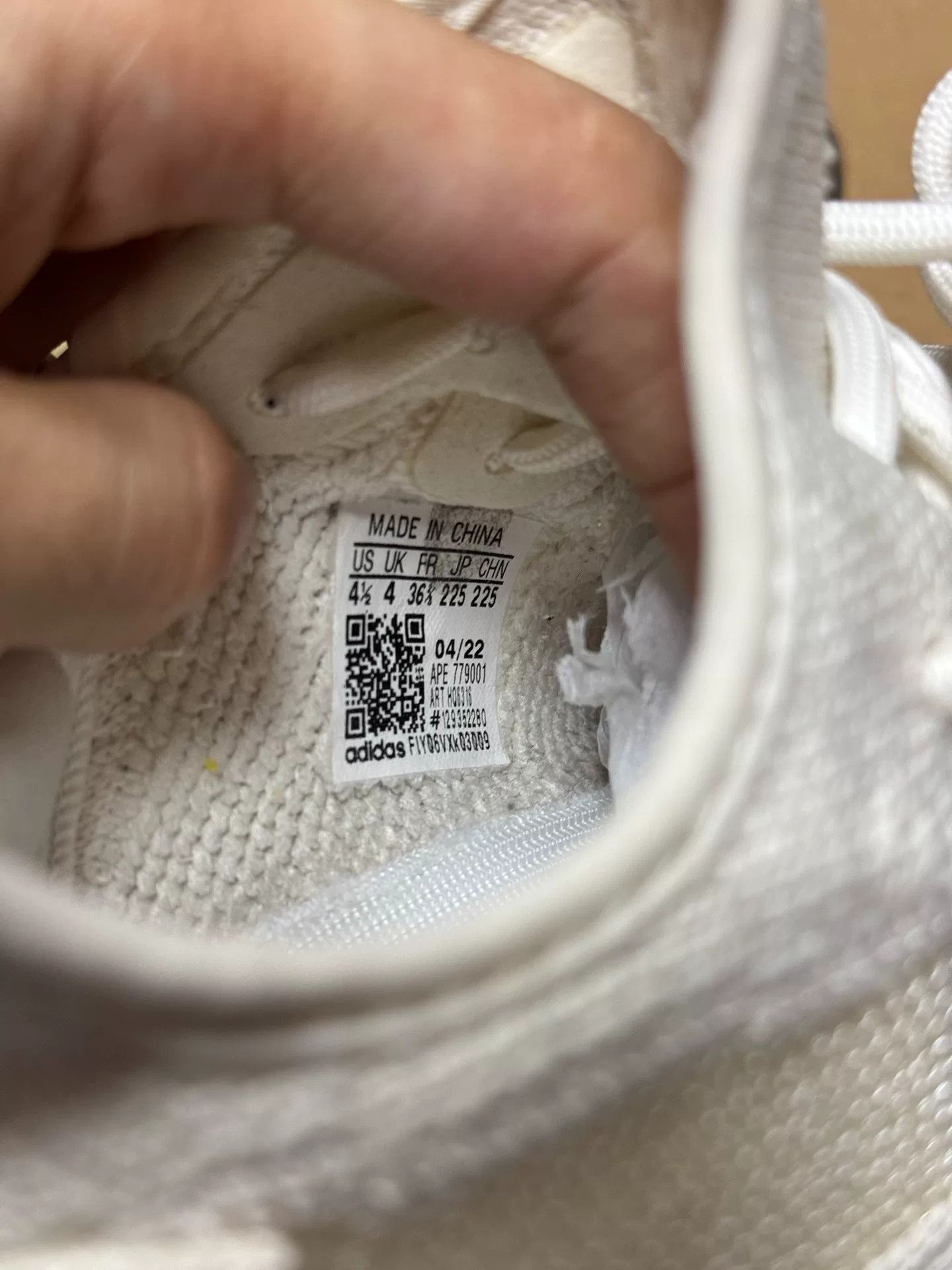 Adidas Adidas YEEZY350 White Lowtop Sneakers 35 Men Size US 5 / EU 37 - 3 Thumbnail