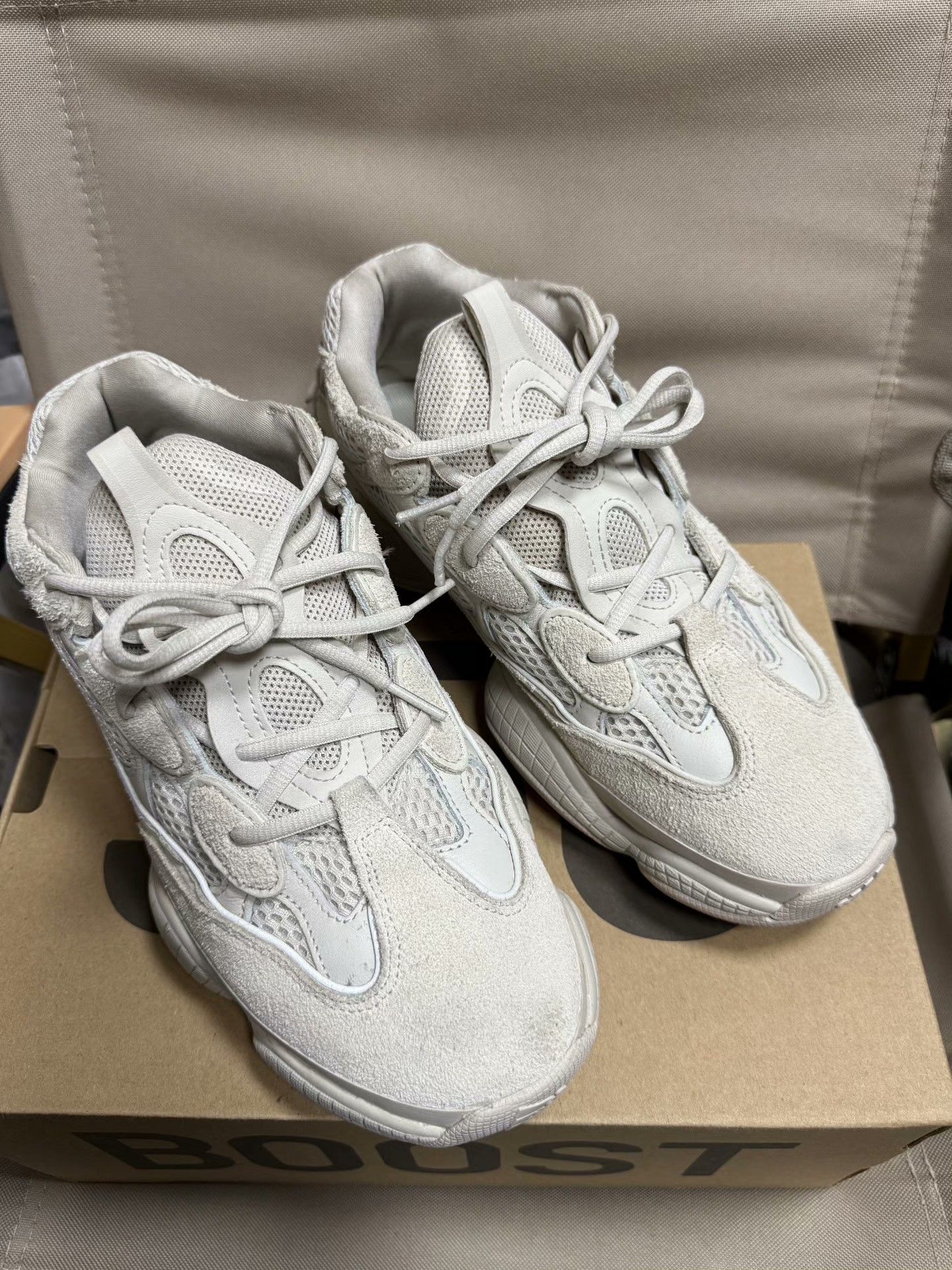 Adidas Adidas YEEZY500 White Lowtop Sneakers 9.5 Men Size US 9.5 / EU 42-43 - 5 Thumbnail