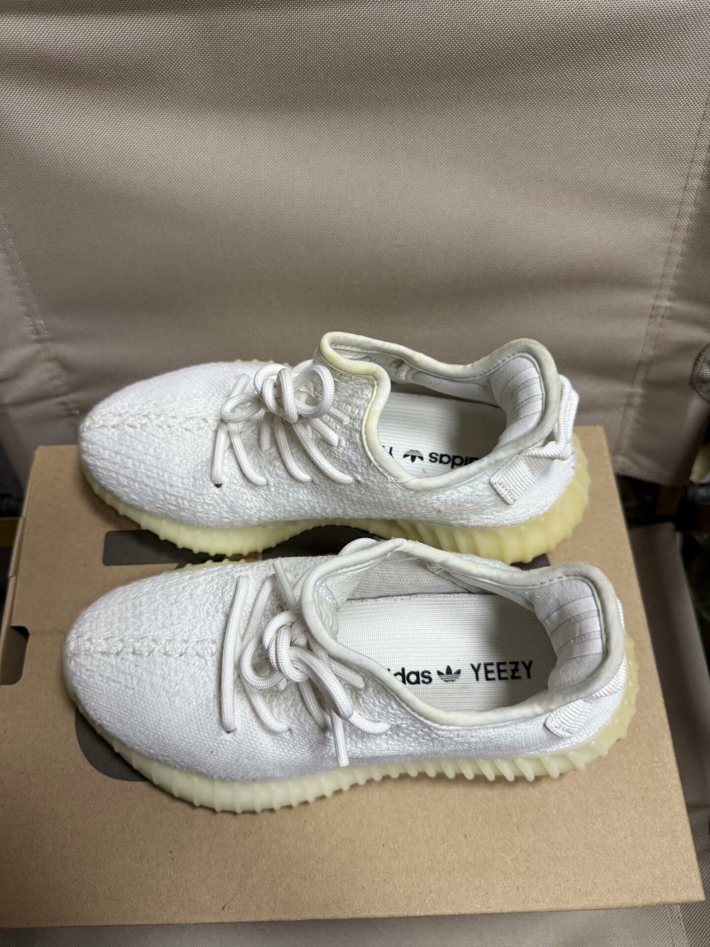 Adidas Adidas YEEZY350 White Lowtop Sneakers 36 Men Size US 5 / EU 37 - 2 Thumbnail