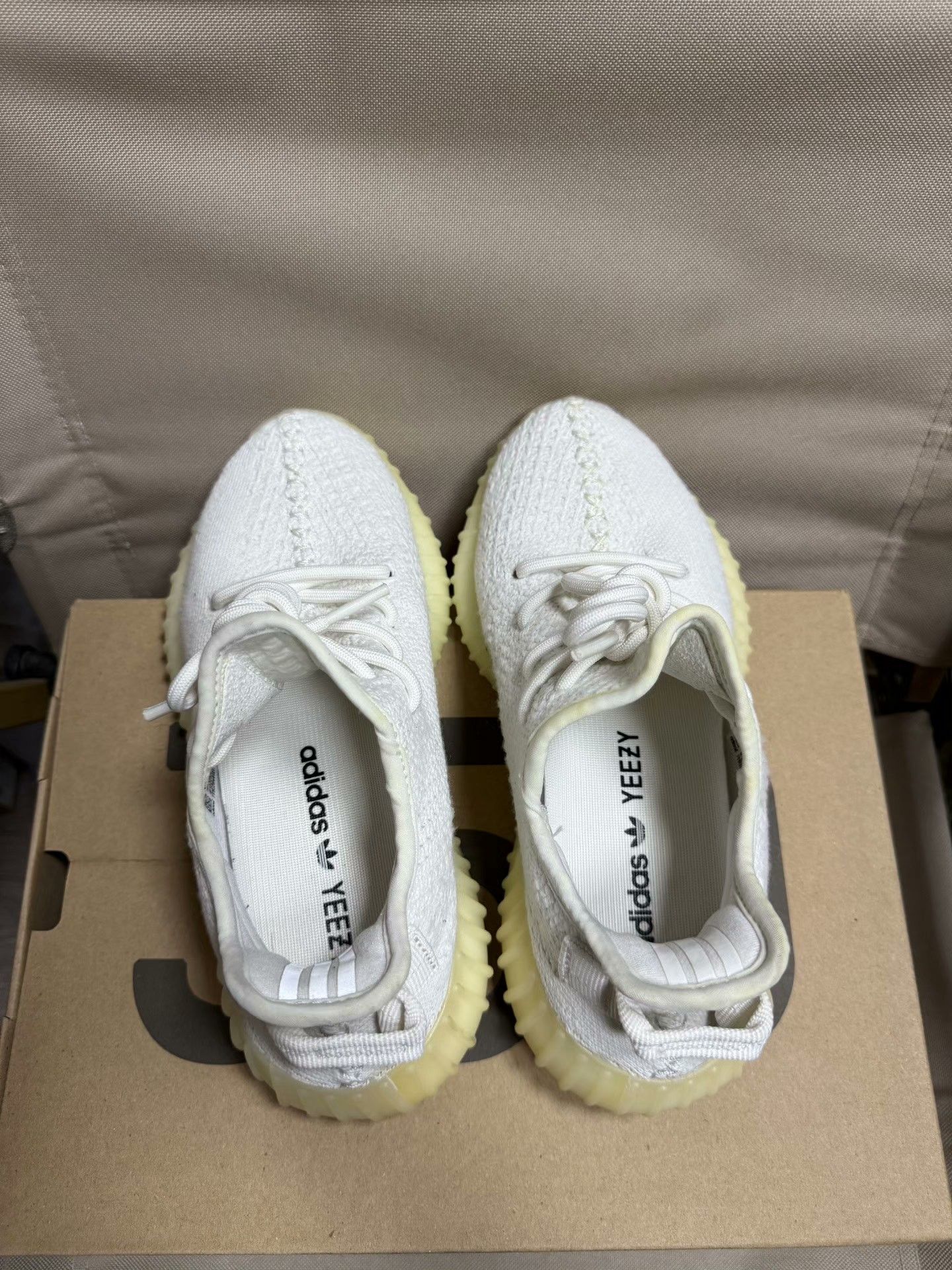 Adidas Adidas YEEZY350 White Lowtop Sneakers 36 Men Size US 5 / EU 37 - 7 Thumbnail