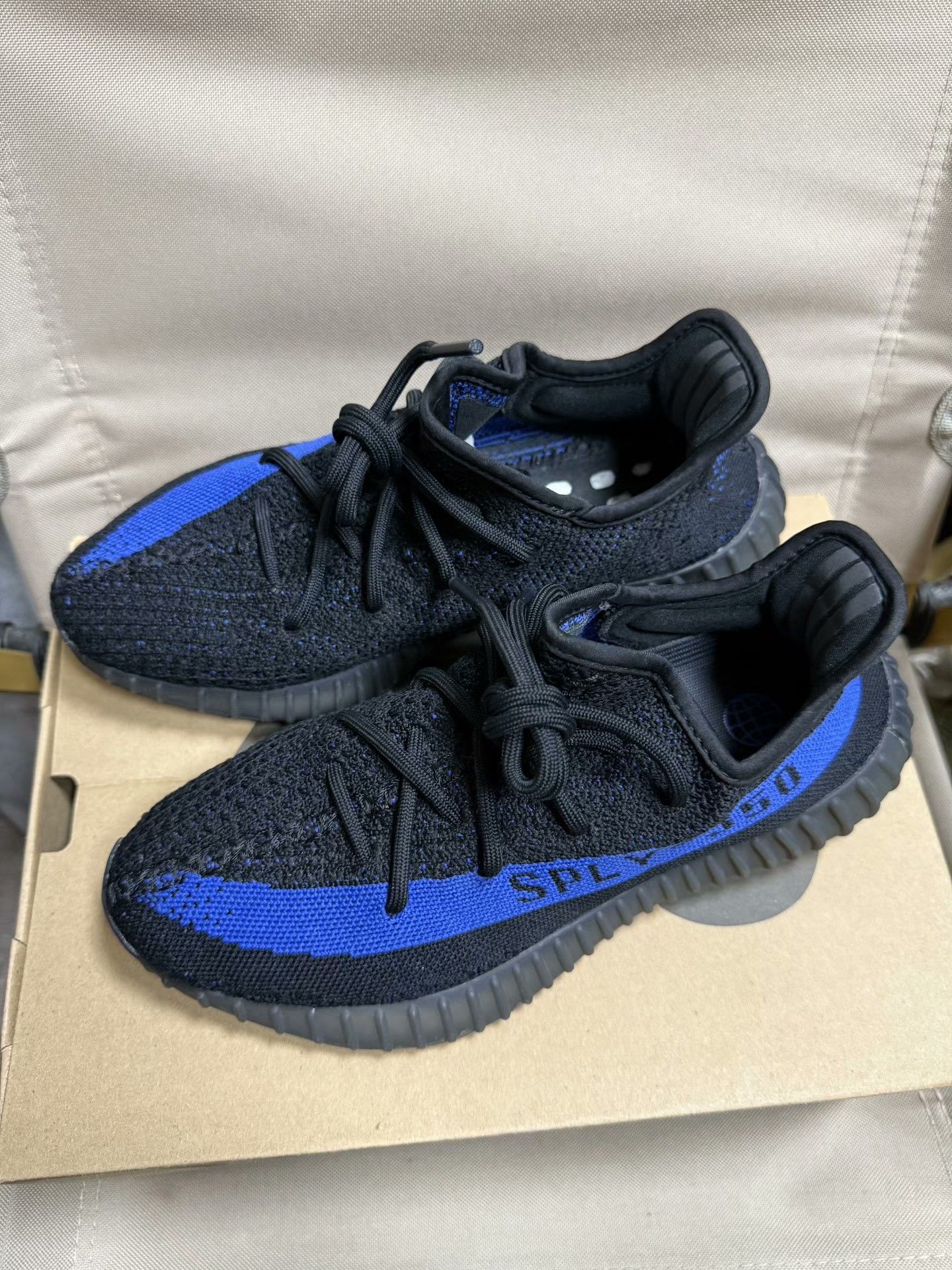 Yeezy Yeezy Blue Lowtop Sneakers 39 Men Size US 6.5 / EU 39-40 - 5 Thumbnail