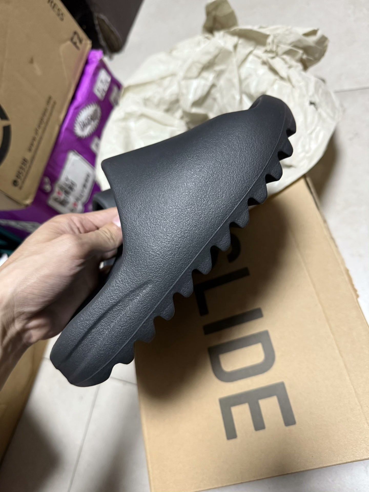 Yeezy Yeezy Black Lowtop Sneakers 38 Men Size US 6 / EU 39 - 5 Thumbnail