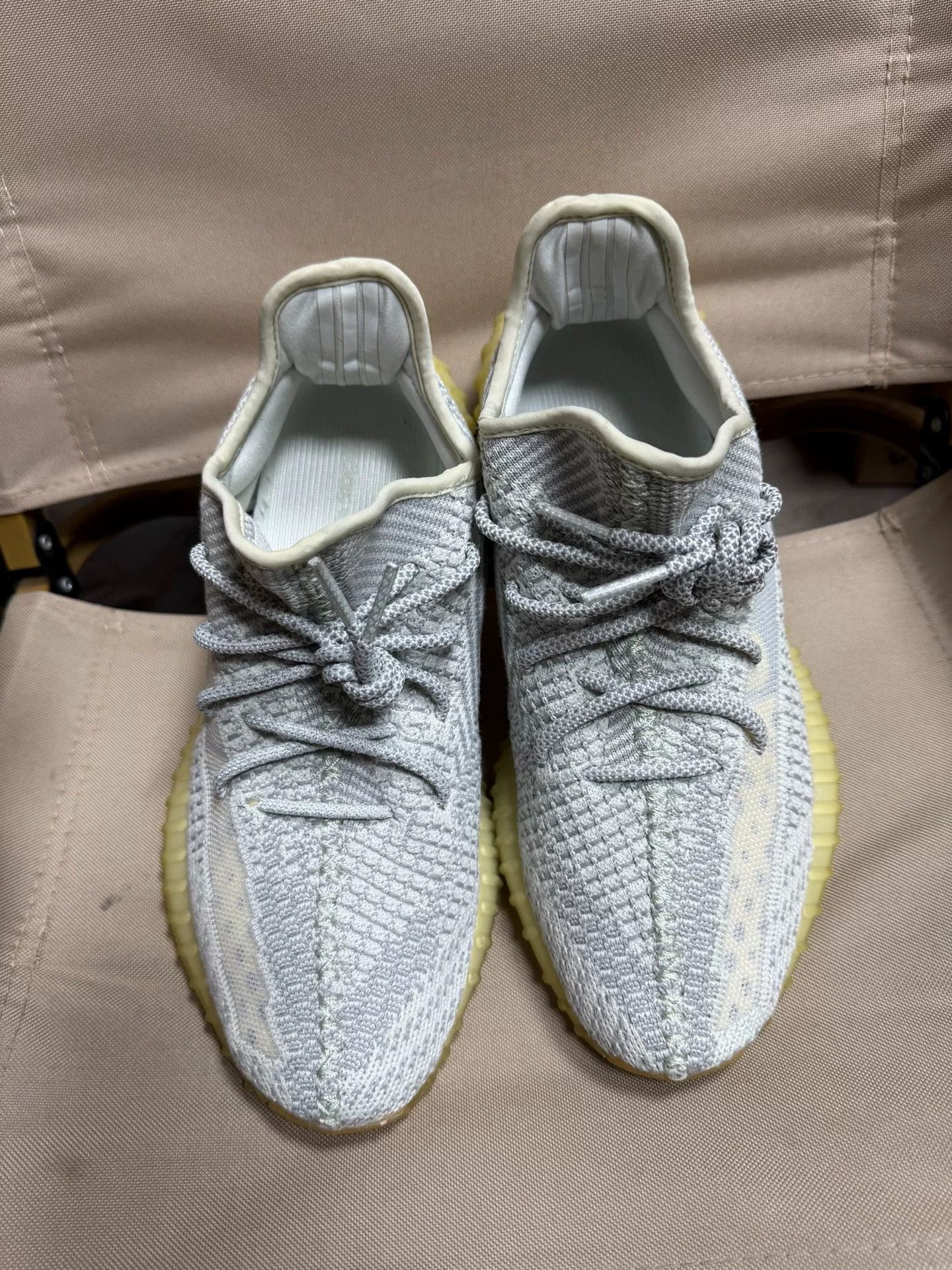 Adidas Adidas YEEZY350 Gray Lowtop Sneakers 9.5 Men Size US 9.5 / EU 42-43 - 3 Thumbnail