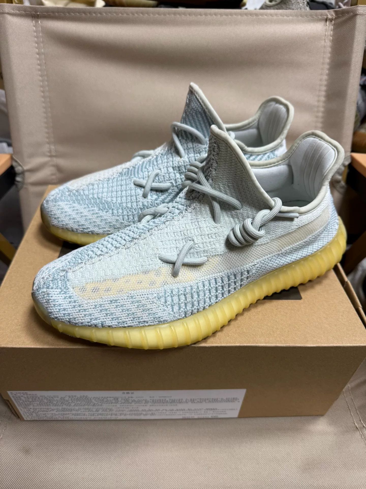Adidas Adidas YEEZY350 White Lowtop Sneakers 42 Men Size US 9 / EU 42 - 8 Thumbnail