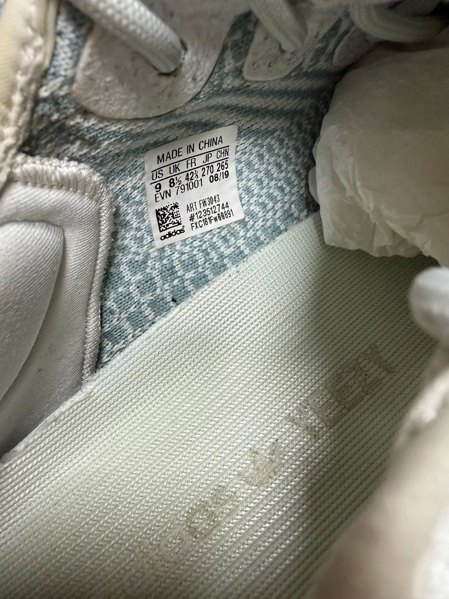 Adidas Adidas YEEZY350 White Lowtop Sneakers 42 Men Size US 9 / EU 42 - 7 Thumbnail