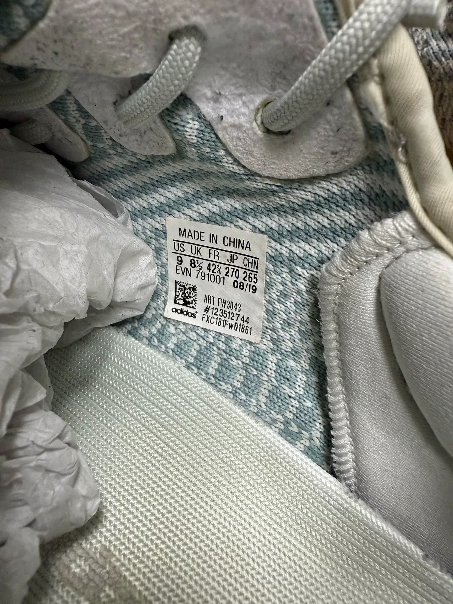 Adidas Adidas YEEZY350 White Lowtop Sneakers 42 Men Size US 9 / EU 42 - 2 Thumbnail