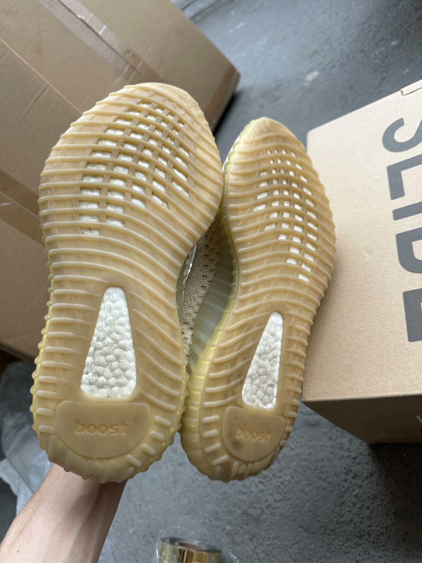 Adidas Adidas YEEZY350 Limited Yellow Lowtop Sneakers 39 Men Size US 6.5 / EU 39-40 - 4 Thumbnail